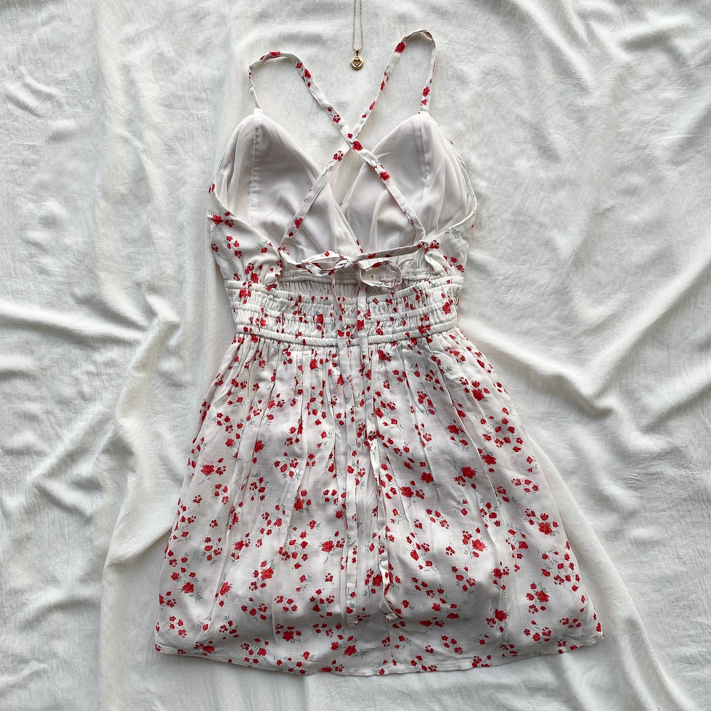 FLORAL DRESS FROM HOLLISTER (Bust : 30-34, Upper Waist : 23-28)