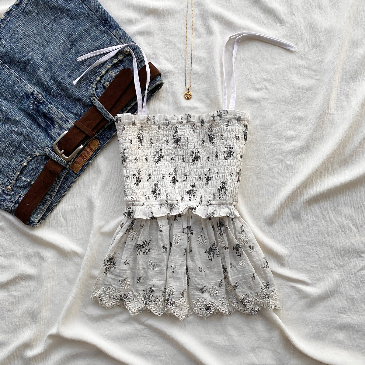 WHITE EYELET TOP FROM AMERICAN EAGLE (Sizes available)