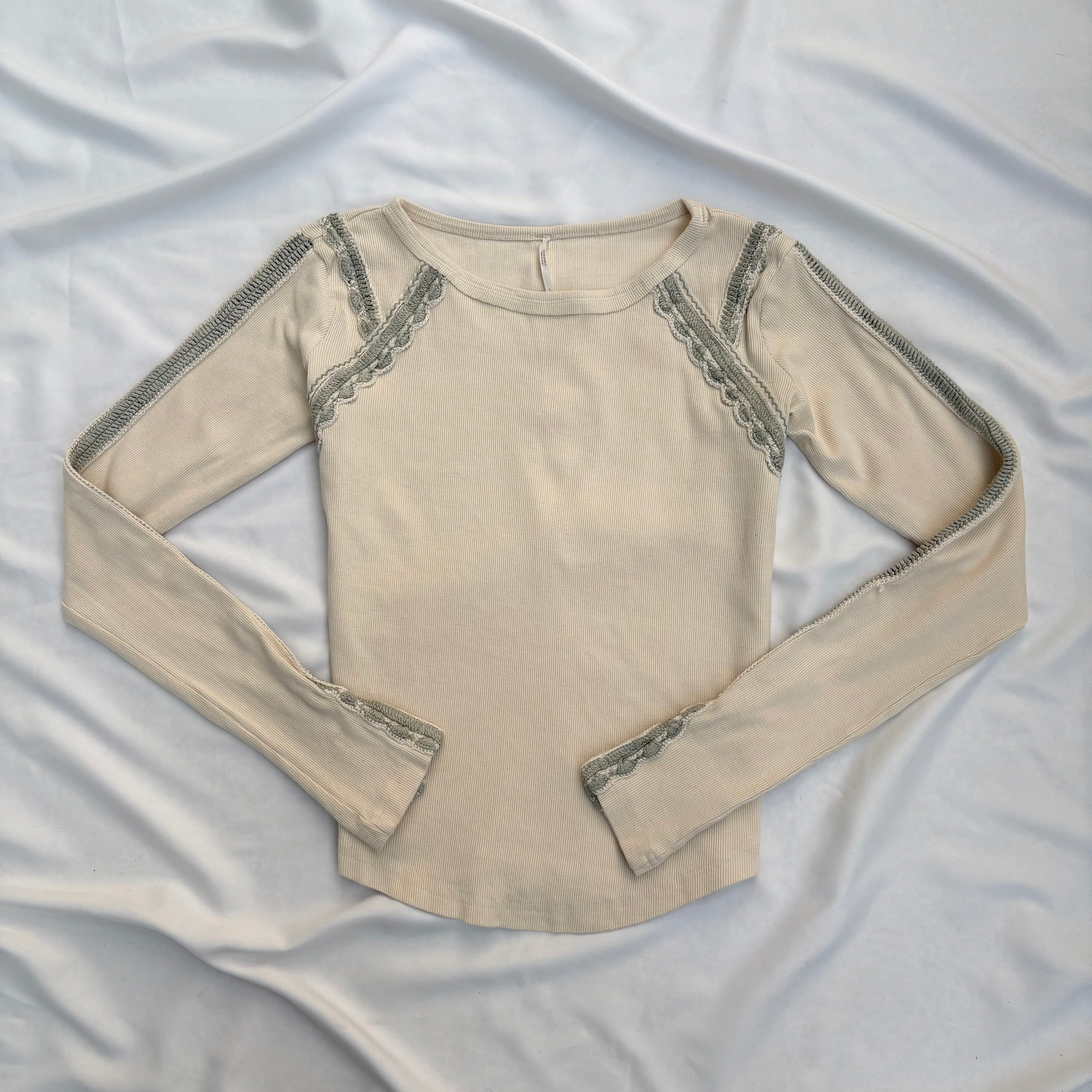 BEIGE KNITTED TOP FROM FREE PEOPLE (S)