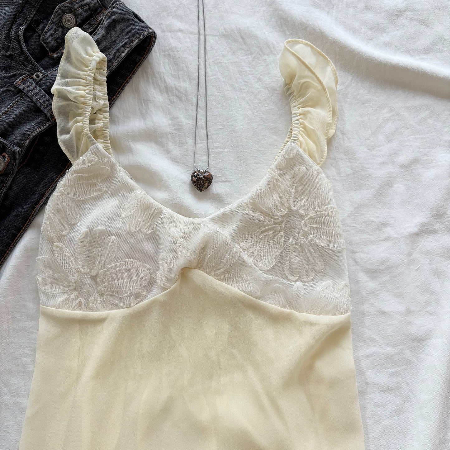 POSY TOP IN YELLOW (Bust : 28-32, Upper Waist : 22-28)
