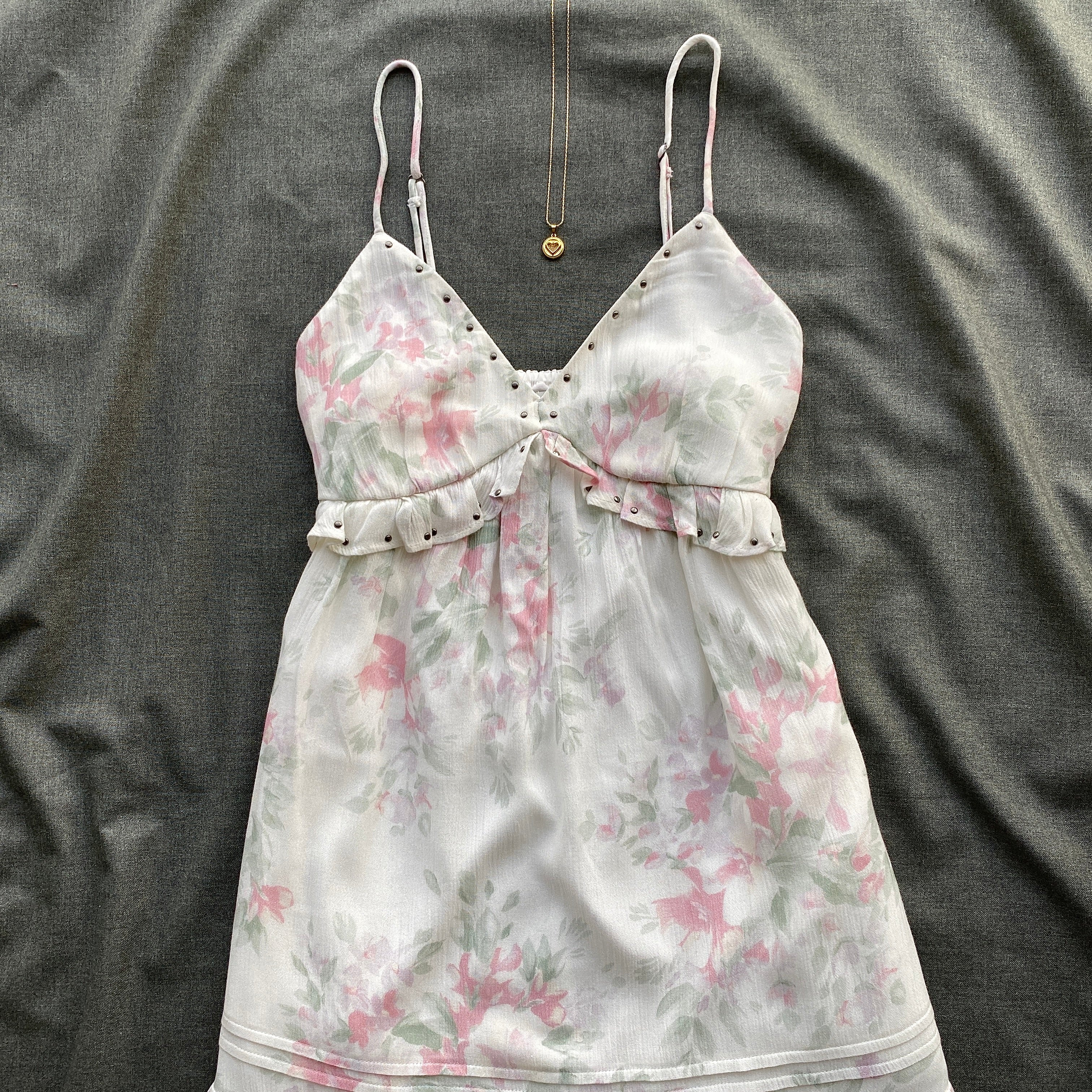 FLORAL STUDDED DRESS FROM HOLLISTER (Bust : 32-34, Upper Waist : 26-30)