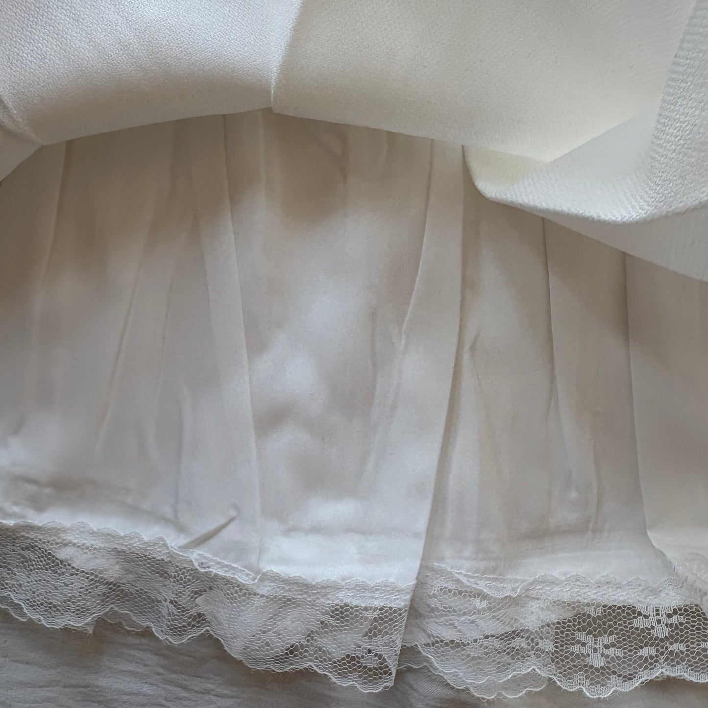 WHITE PLEATED SKIRT (Sizes available)
