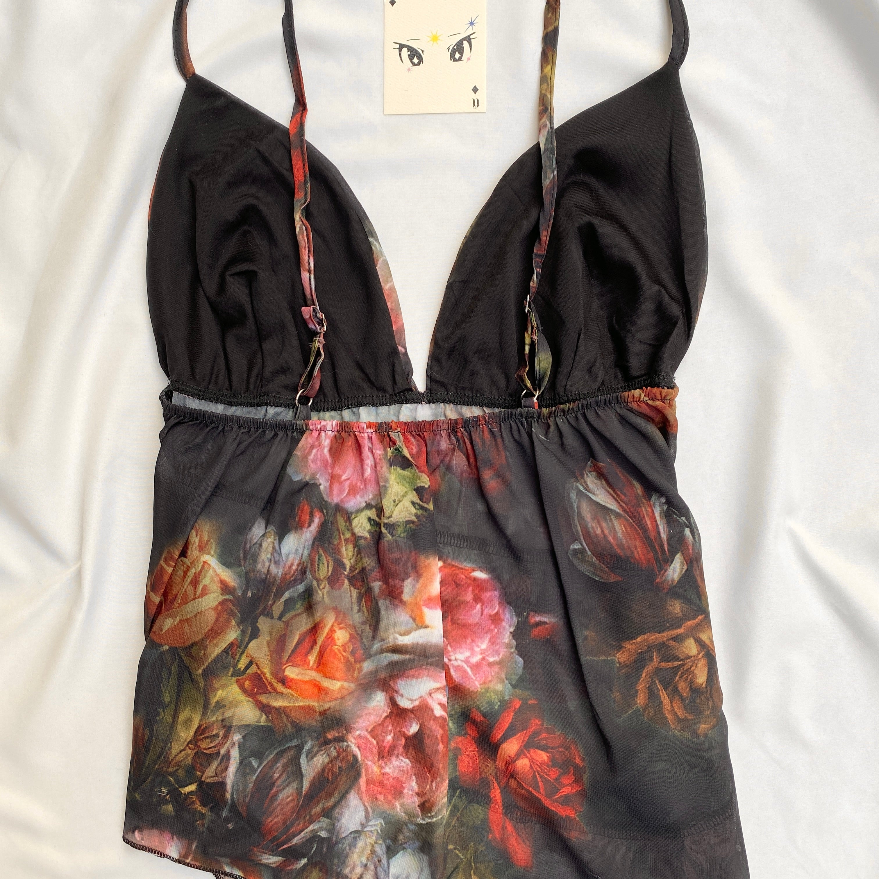 FLORAL TOP FROM PRETTY LITTLE THING (Bust : 34-38, Upper Waist : 28-34)