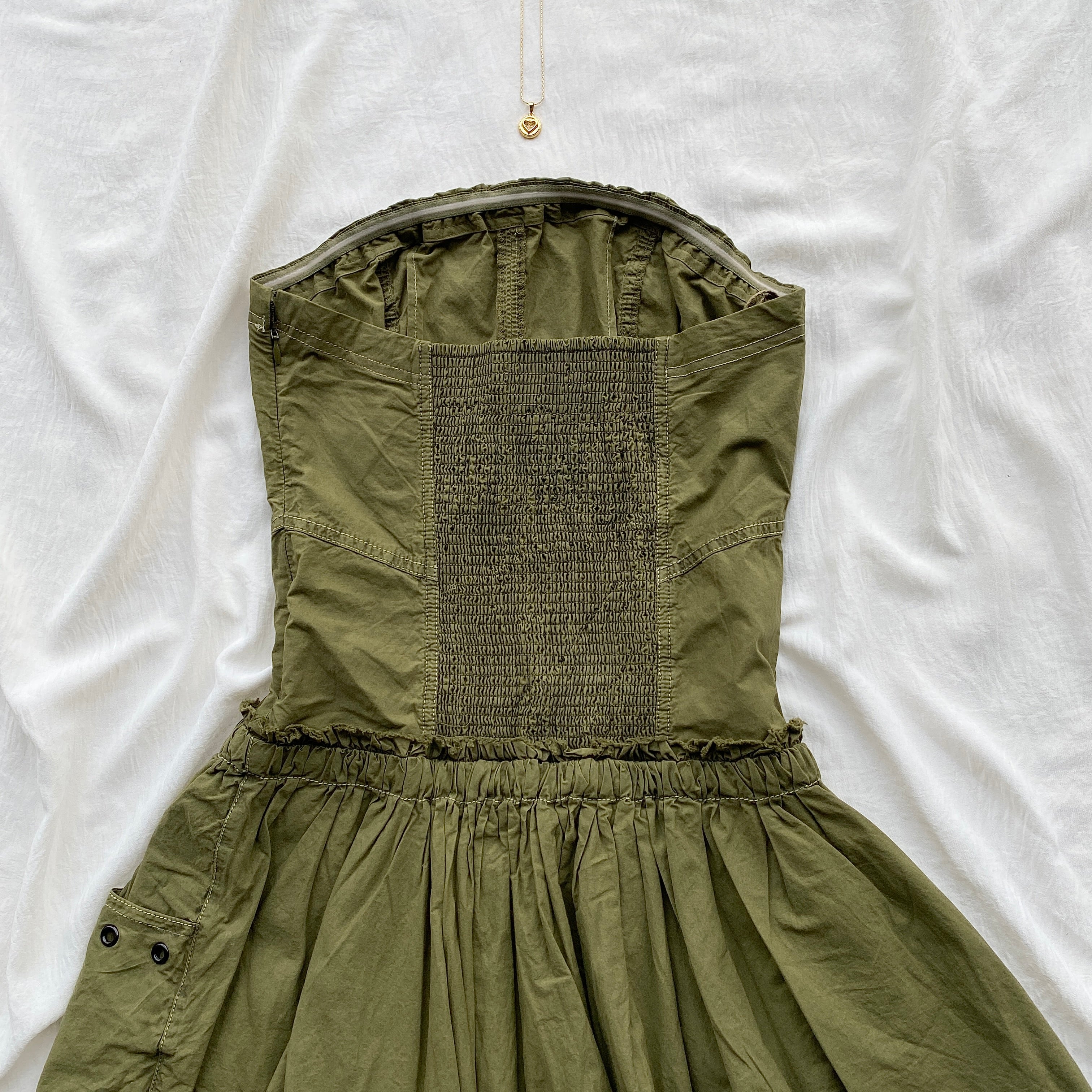OLIVE GREEN DRESS FROM URBAN OUTFITTERS (Bust : 34-36, Upper Waist : 26-30)