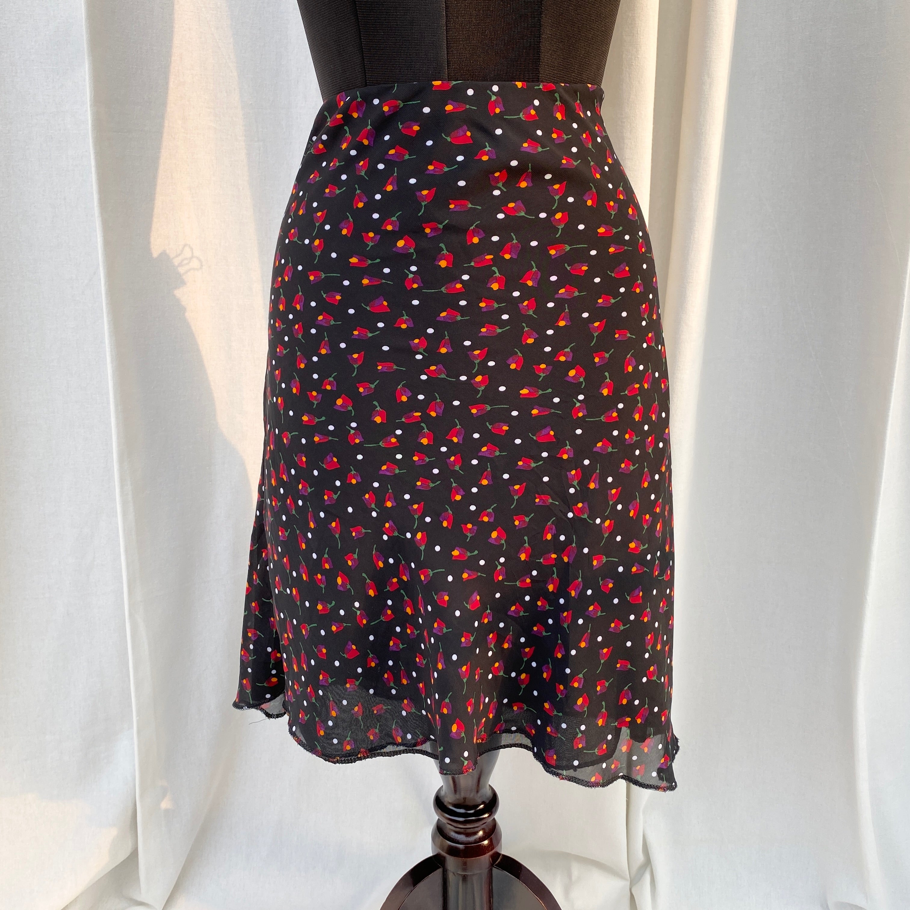 FLORAL SKIRT (Waist : 30-34)
