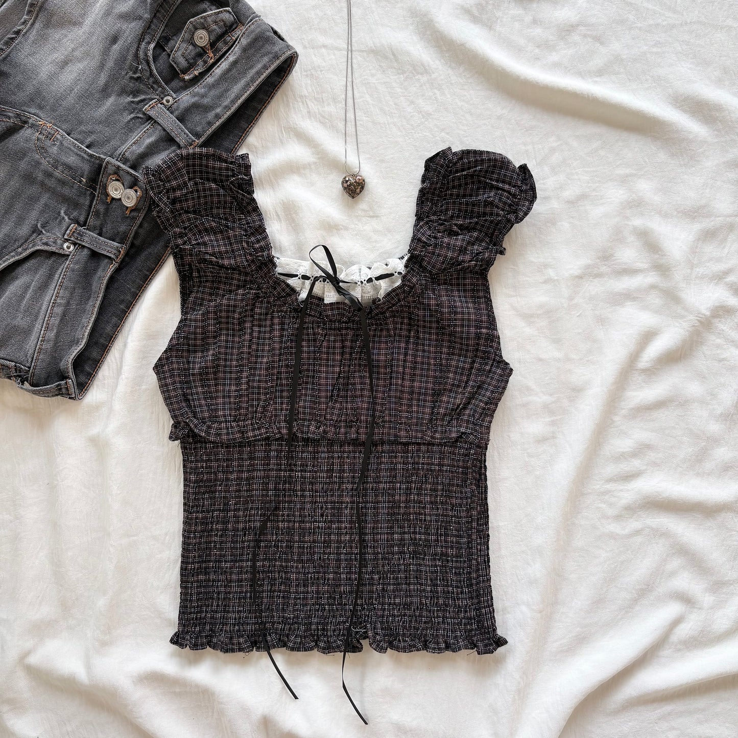 SUKI TOP IN BLACK (Bust : 30-34, Upper Waist : 24-29)