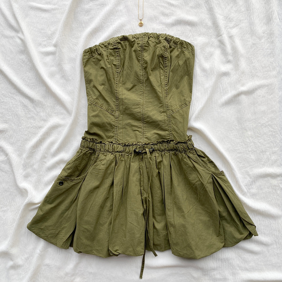 OLIVE GREEN DRESS FROM URBAN OUTFITTERS (Bust : 34-36, Upper Waist : 26-30)