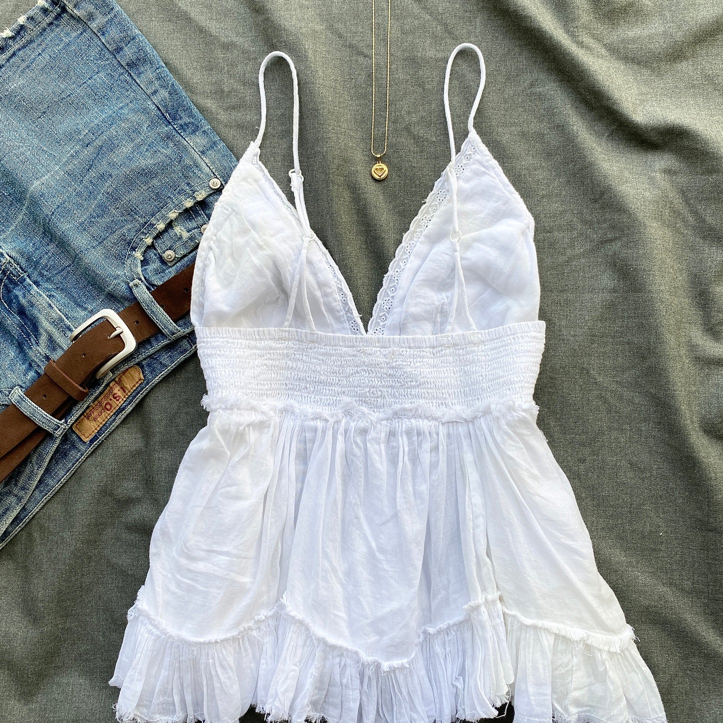 WHITE BABYDOLL TOP (Bust : 34-36, Upper Waist : 28-34)