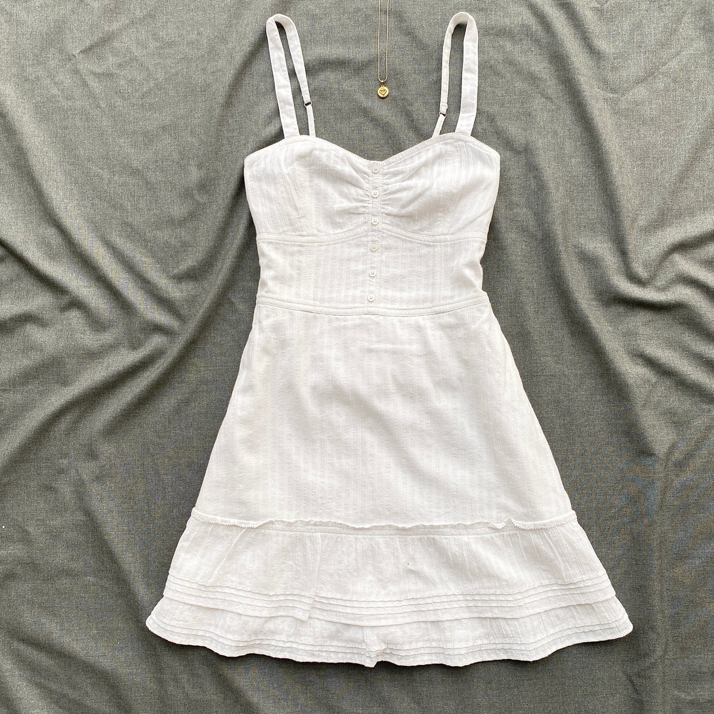 WHITE DRESS FROM HOLLISTER (Bust : 30-34, Upper Waist : 24-28)