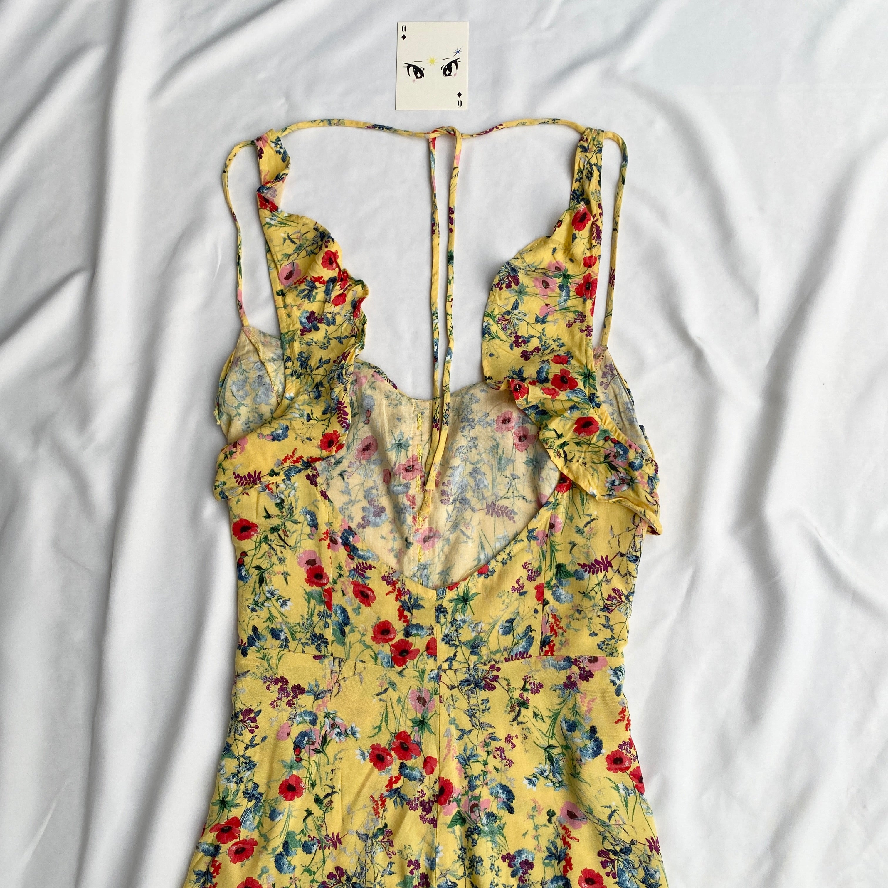 YELLOW FLORAL PLAYSUIT FROM BERSHKA (Bust : 32-34, Upper Waist : 28-30)