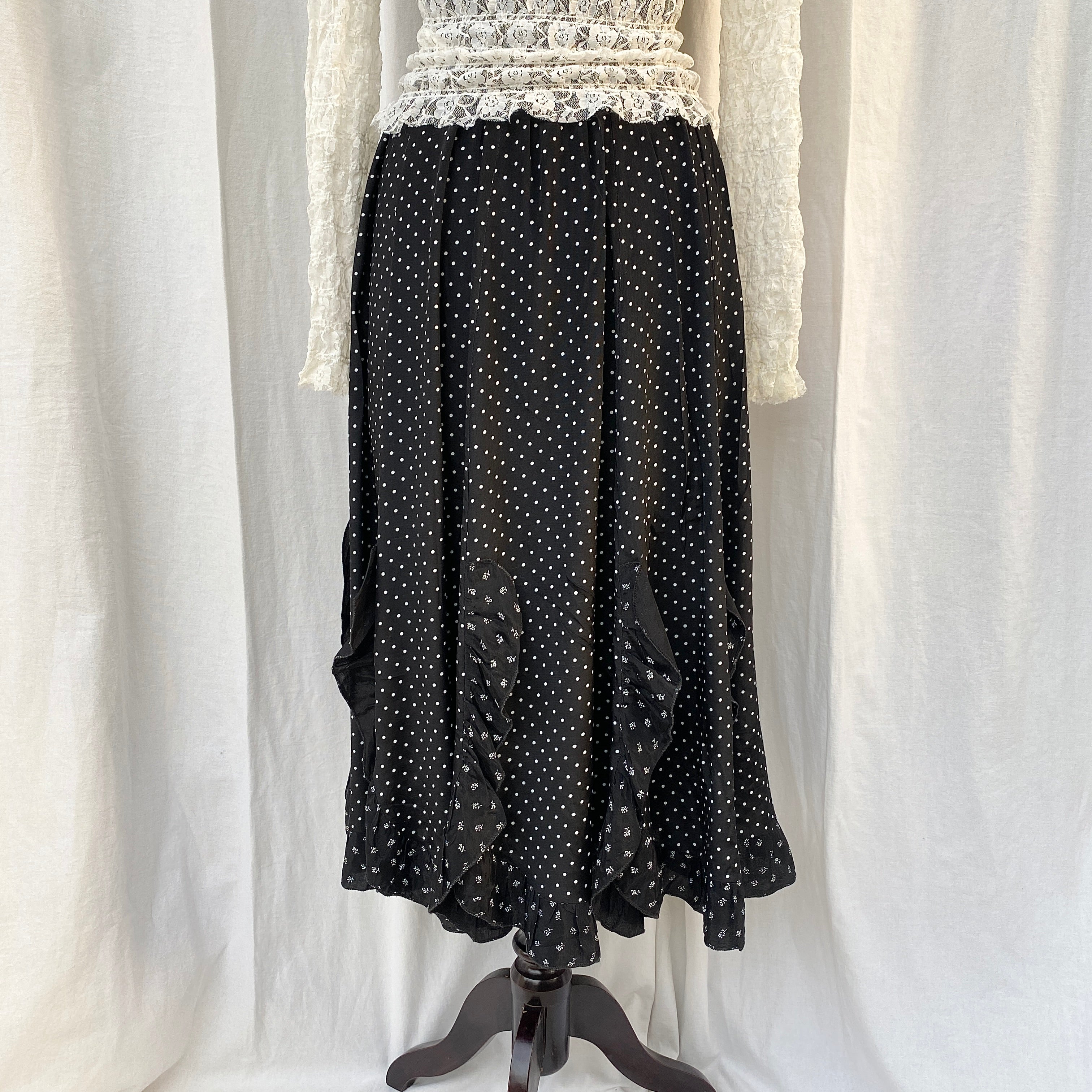 POLKA DOT MAXI SKIRT (Waist : 26-28)