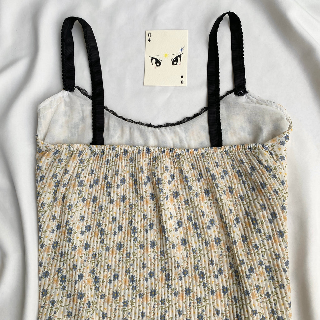 DITSY FLORAL TOP (Bust : 36-40, Upper Waist : 34-38)