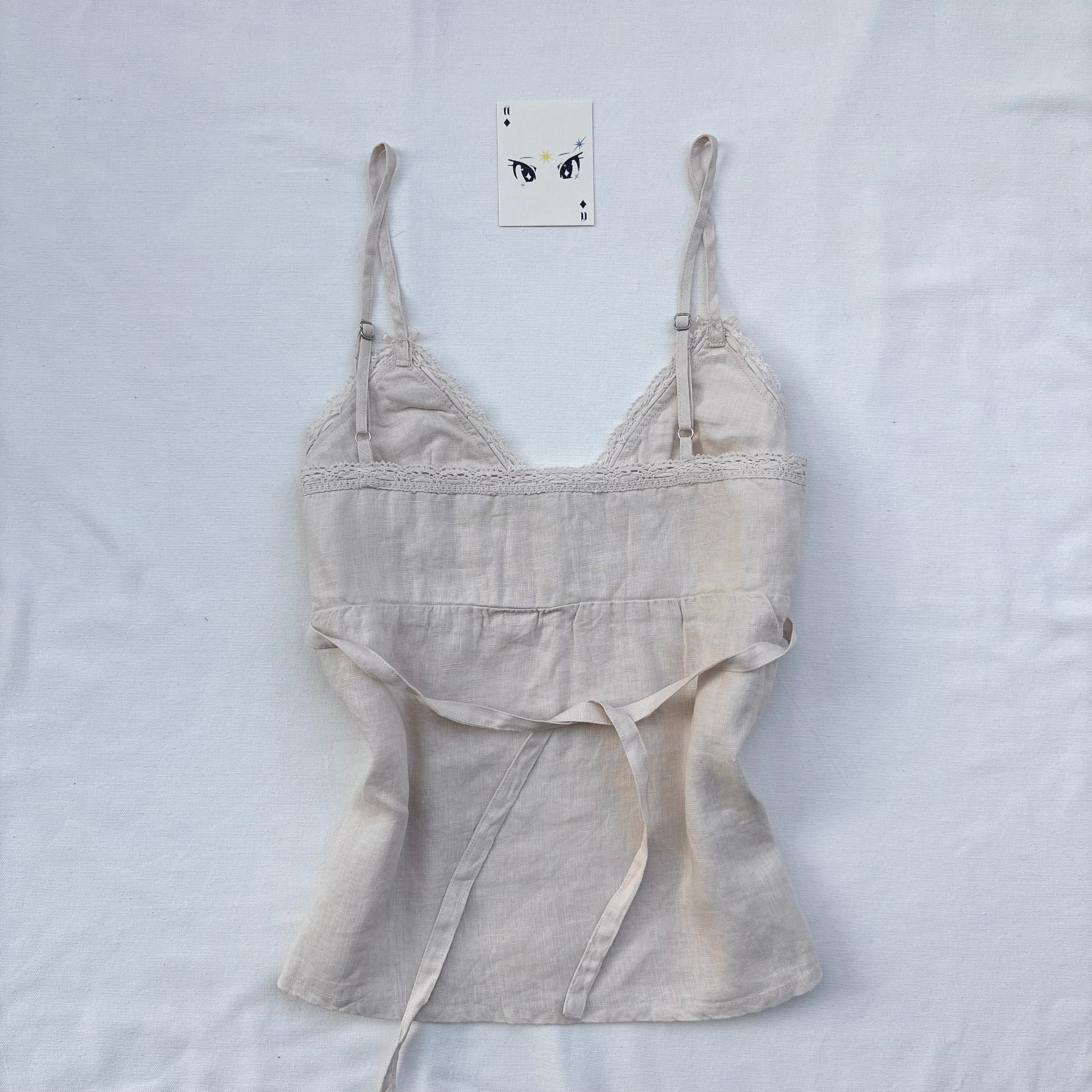 BEIGE TOP FROM BRANDY MELVILLE (Bust : 30-34, Upper Waist : 24-28)