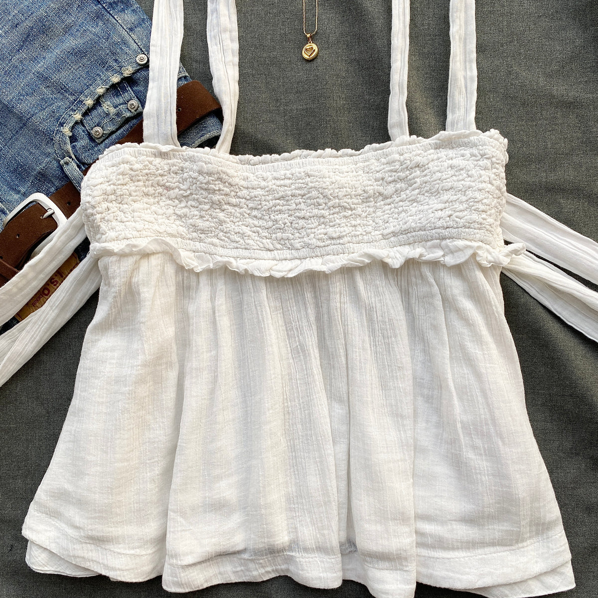 WHITE TOP FROM FREE PEOPLE (Sizes available)