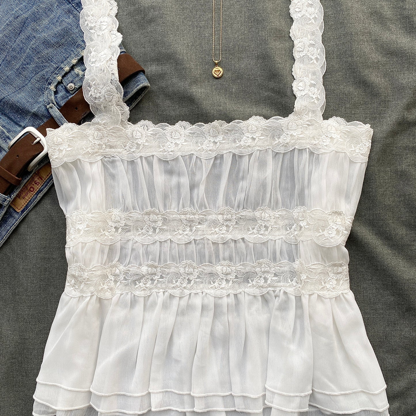 WHITE LACE TOP FROM ANTHROPOLOGY (Sizes available)