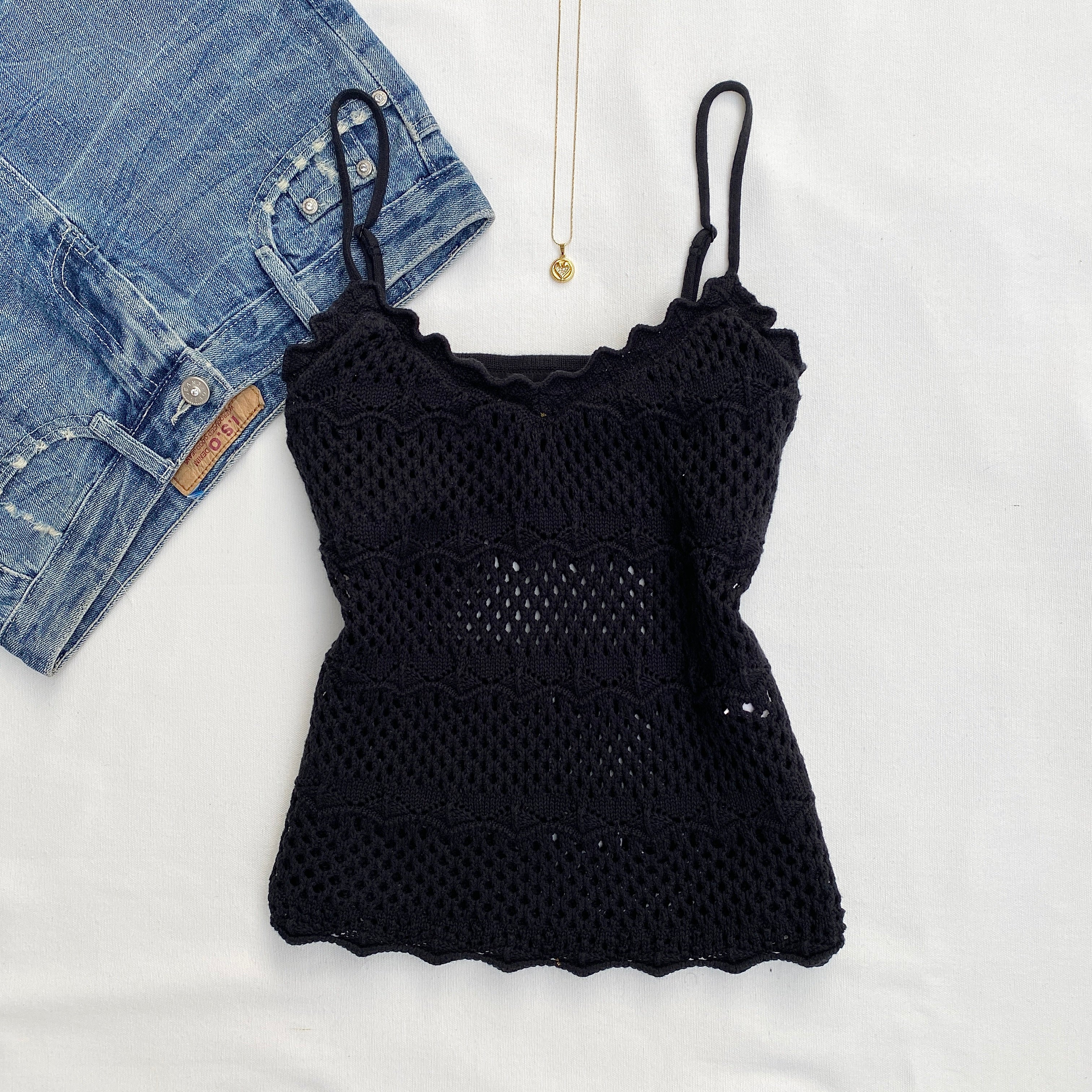 BLACK CROCHET TOP FROM ABERCROMBIE AND FITCH (Bust : 30-34, Upper Waist : 28-34)