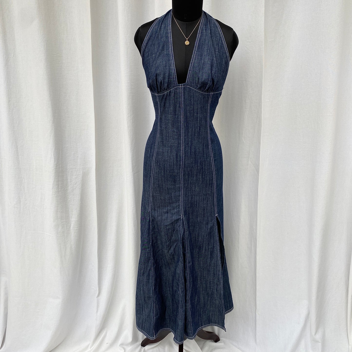 DENIM HALTER DRESS (Bust : 36-38, Upper Waist : 30-34)
