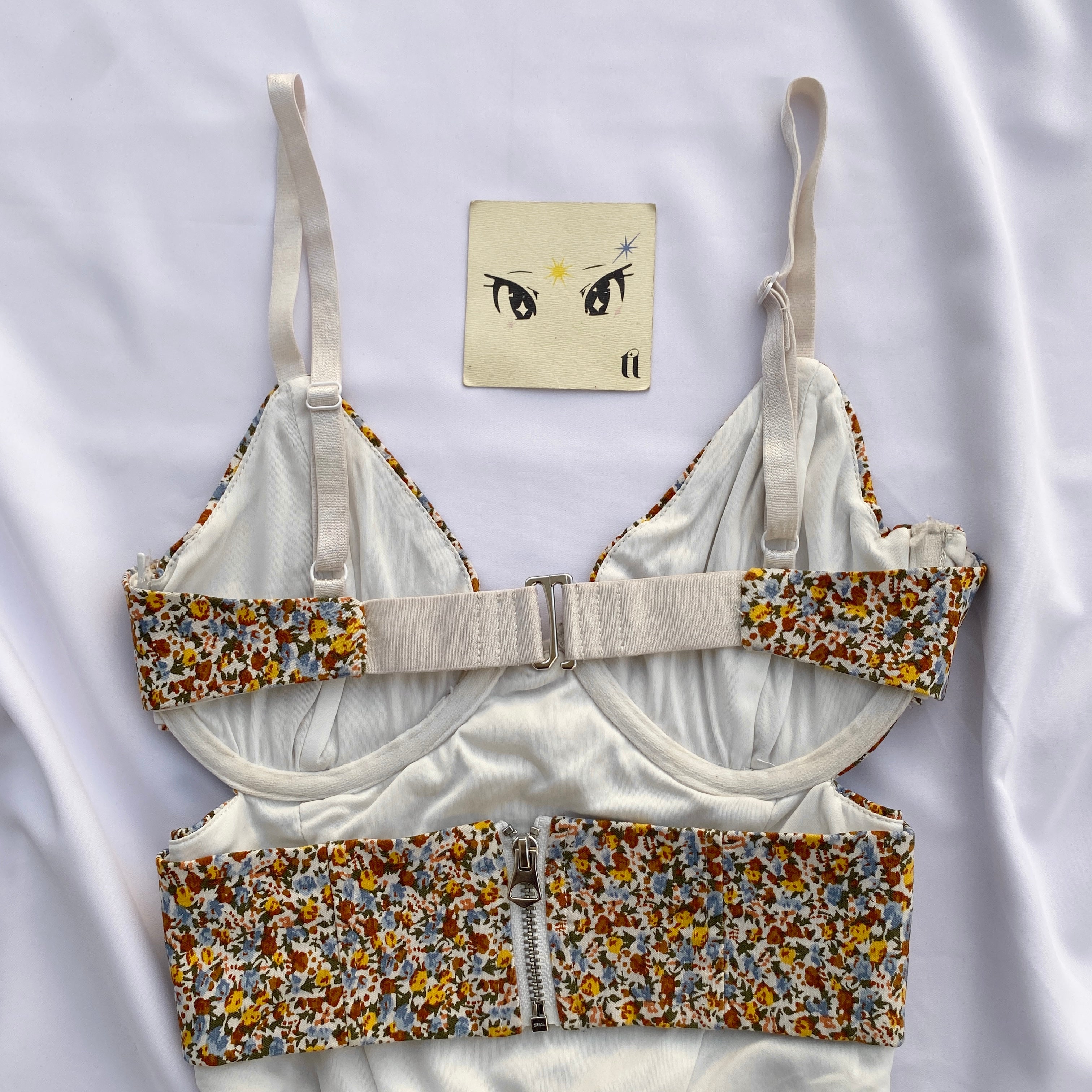 FLORAL CORSET FROM GARAGE (Bust : 30-34, Upper Waist : 24-28)
