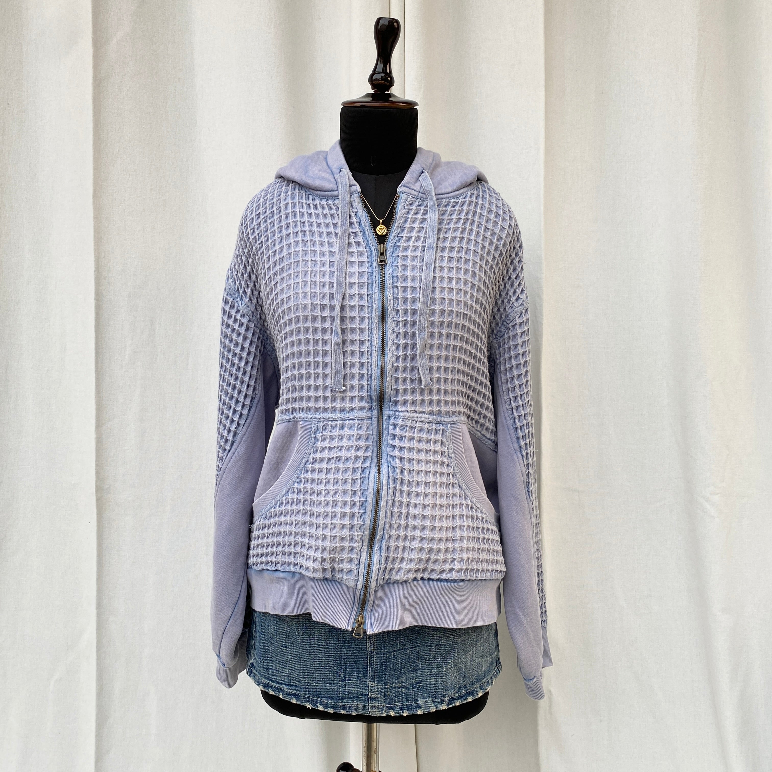 WAFFLE KNIT BLUE FROM URBAN OUTFITTERS (Oversized)