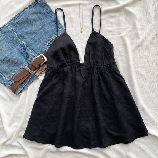 BLACK BABYDOLL TOP FROM FREE PEOPLE (Sizes available)