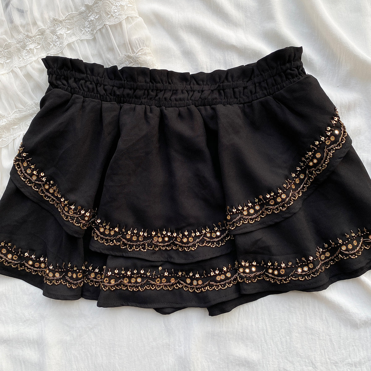 BLACK EMBELLISHED SKIRT FROM FREE PEOPLE (Waist : 28-34)