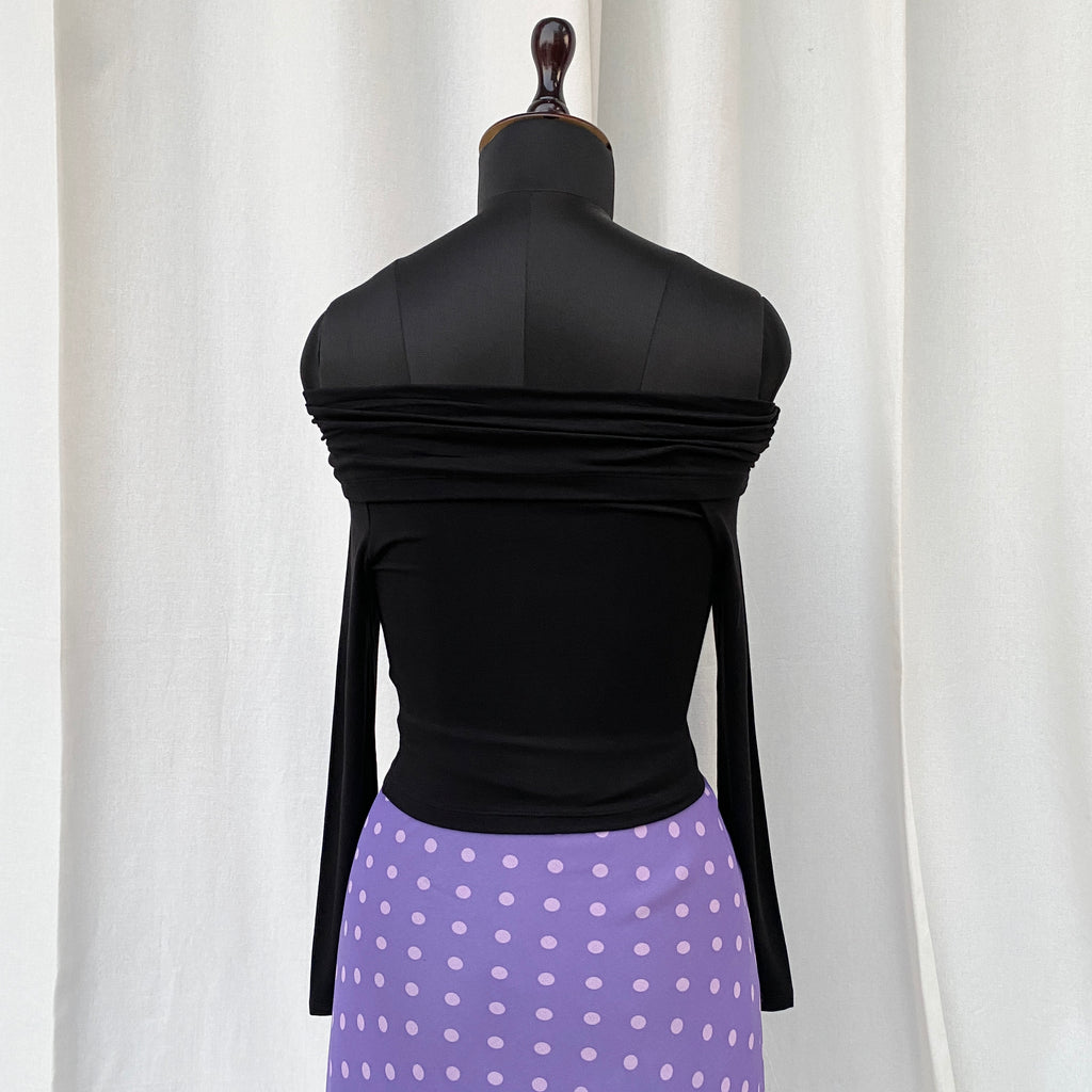 BLACK OFF SHOULDER TOP (Bust : 30-34, Upper Waist : 22-28)