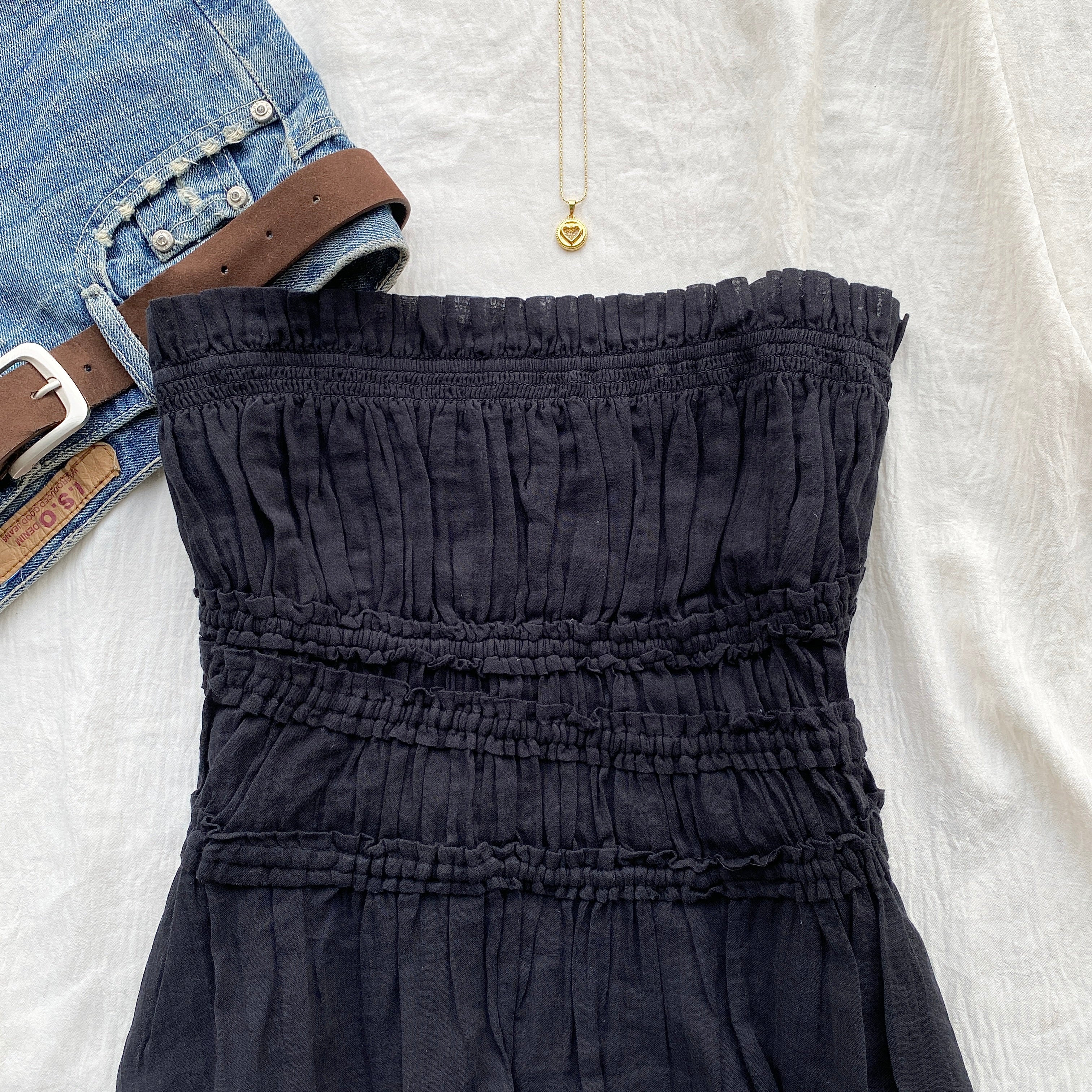 BLACK TUBE TOP FROM FREE PEOPLE (Bust : 30-34, Upper Waist : 27-33)