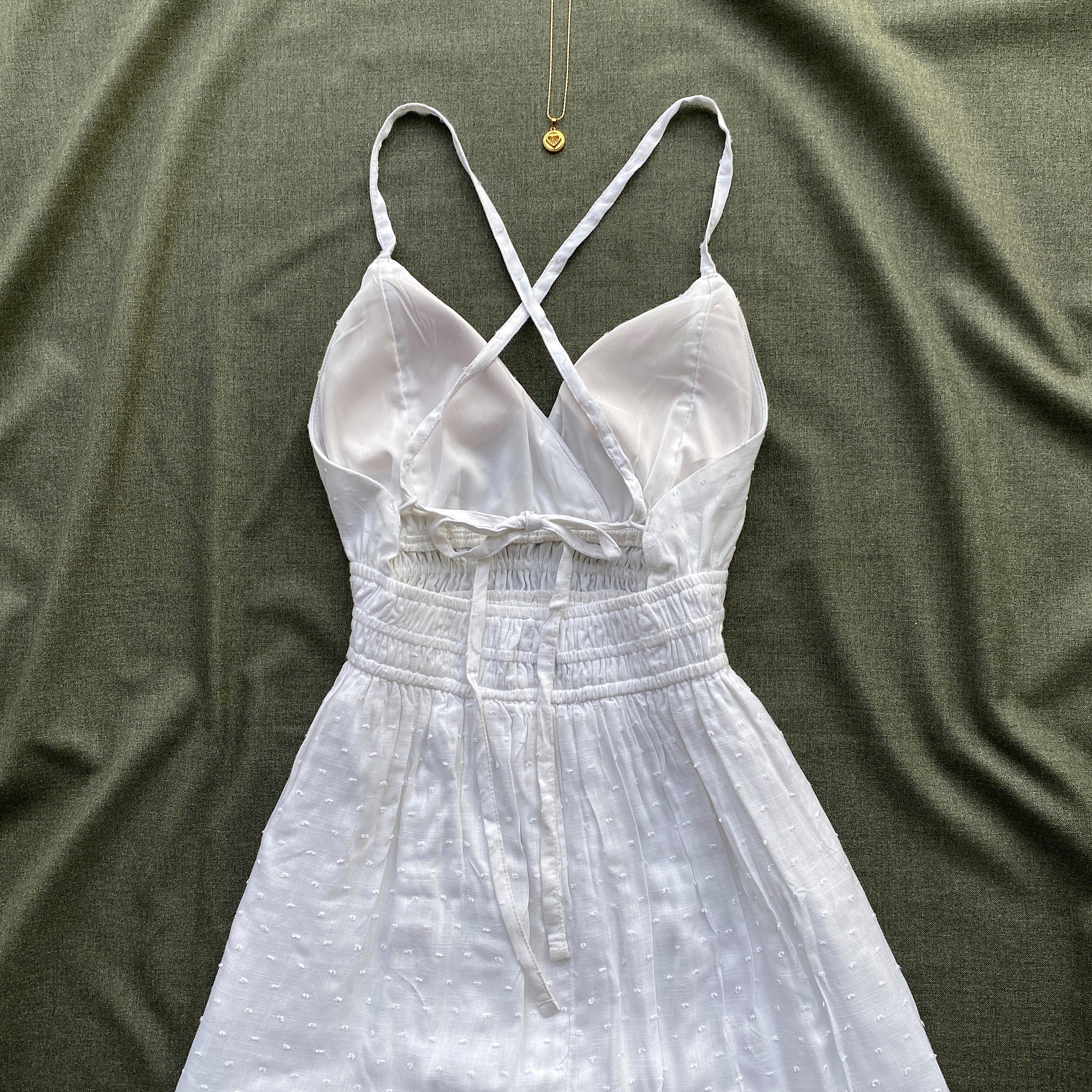 WHITE DRESS FROM HOLLISTER (Bust : 30-32, Upper Waist : 23-28)