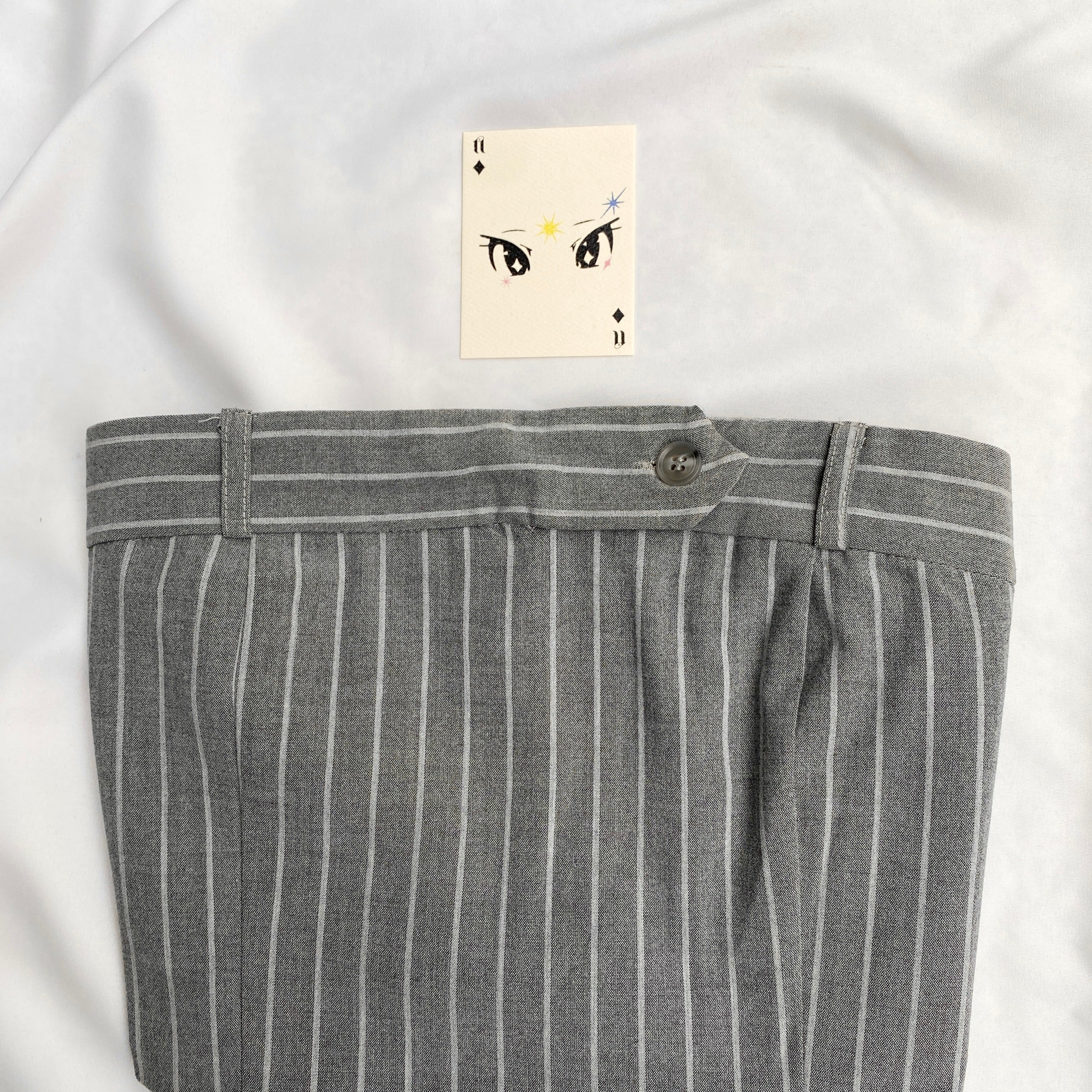 GREY PINSTRIPE CORSET (Bust : 34-36, Upper Waist : 30-32)