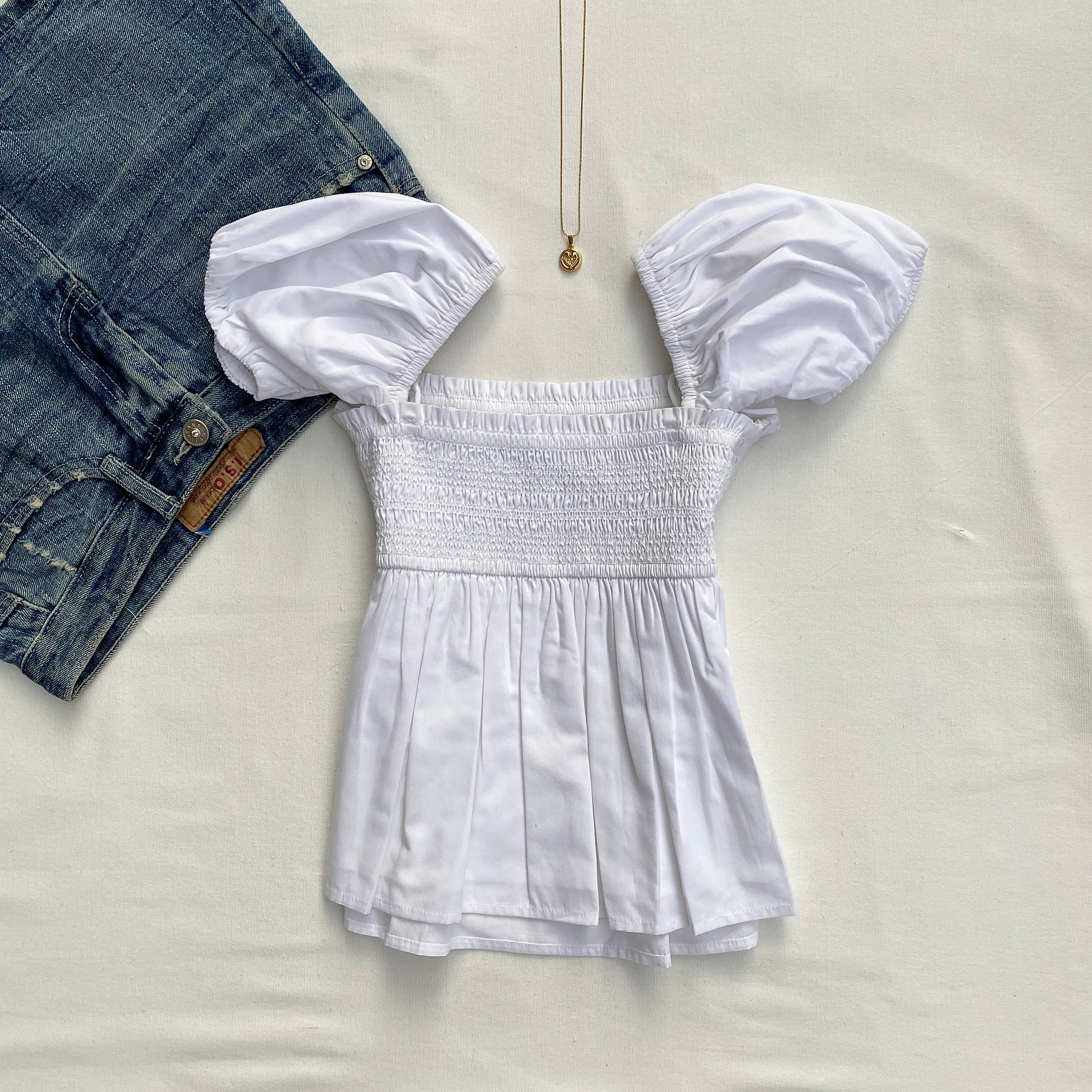 WHITE TOP FROM ABERCROMBIE AND FITCH (Two sizes available)
