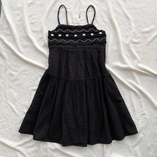 SHELL DRESS IN BLACK (Sizes available)