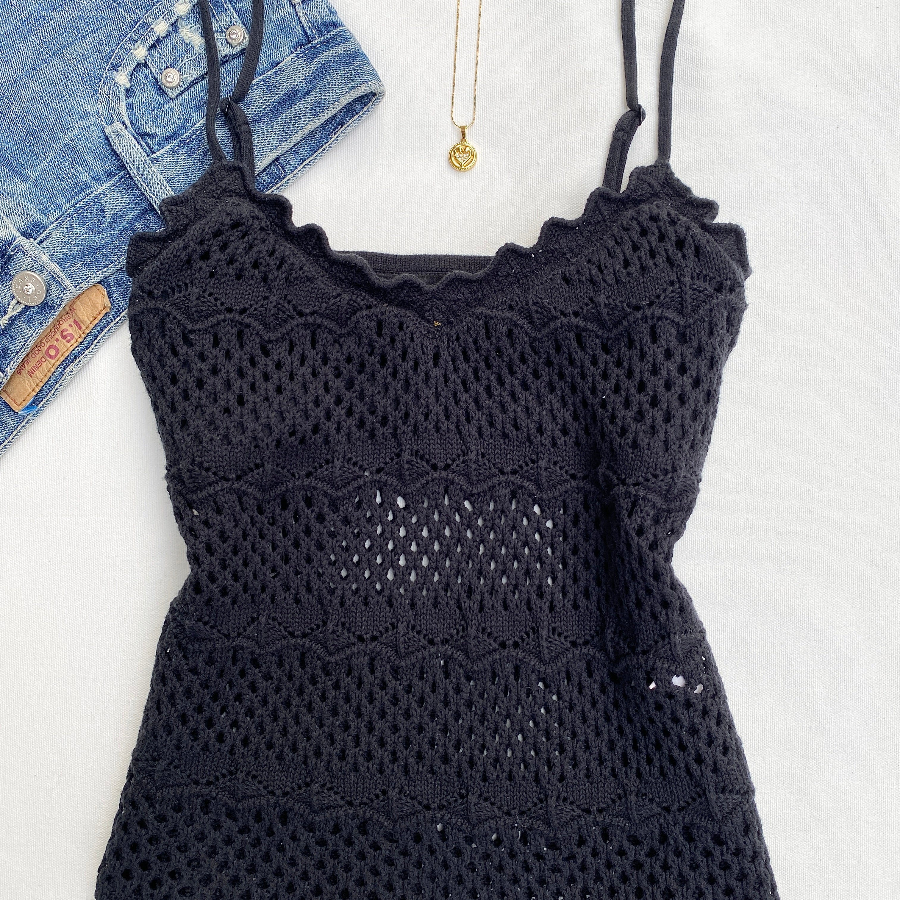 BLACK CROCHET TOP FROM ABERCROMBIE AND FITCH (Bust : 30-34, Upper Waist : 28-34)