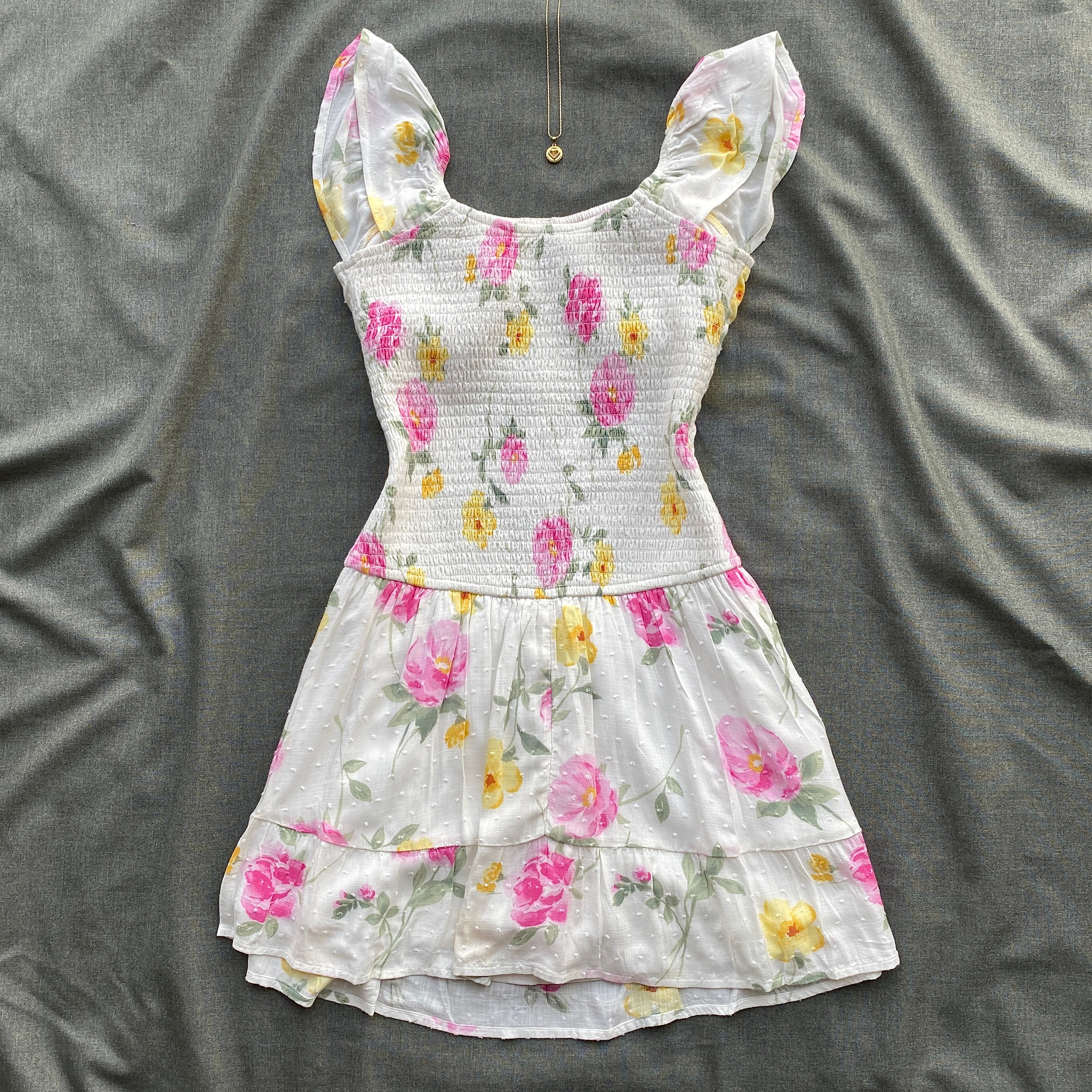 FLORAL DRESS FROM HOLLISTER (Bust : 32-34, Upper Waist : 24-28)
