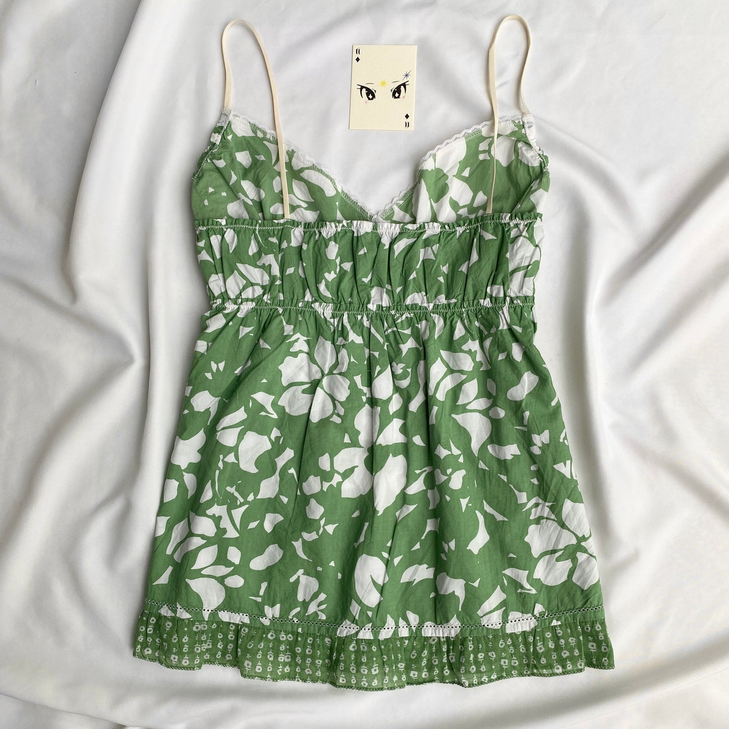 GREEN TOP FROM AMERICAN EAGLE (Bust : 36-40, Upper Waist : 30-40)