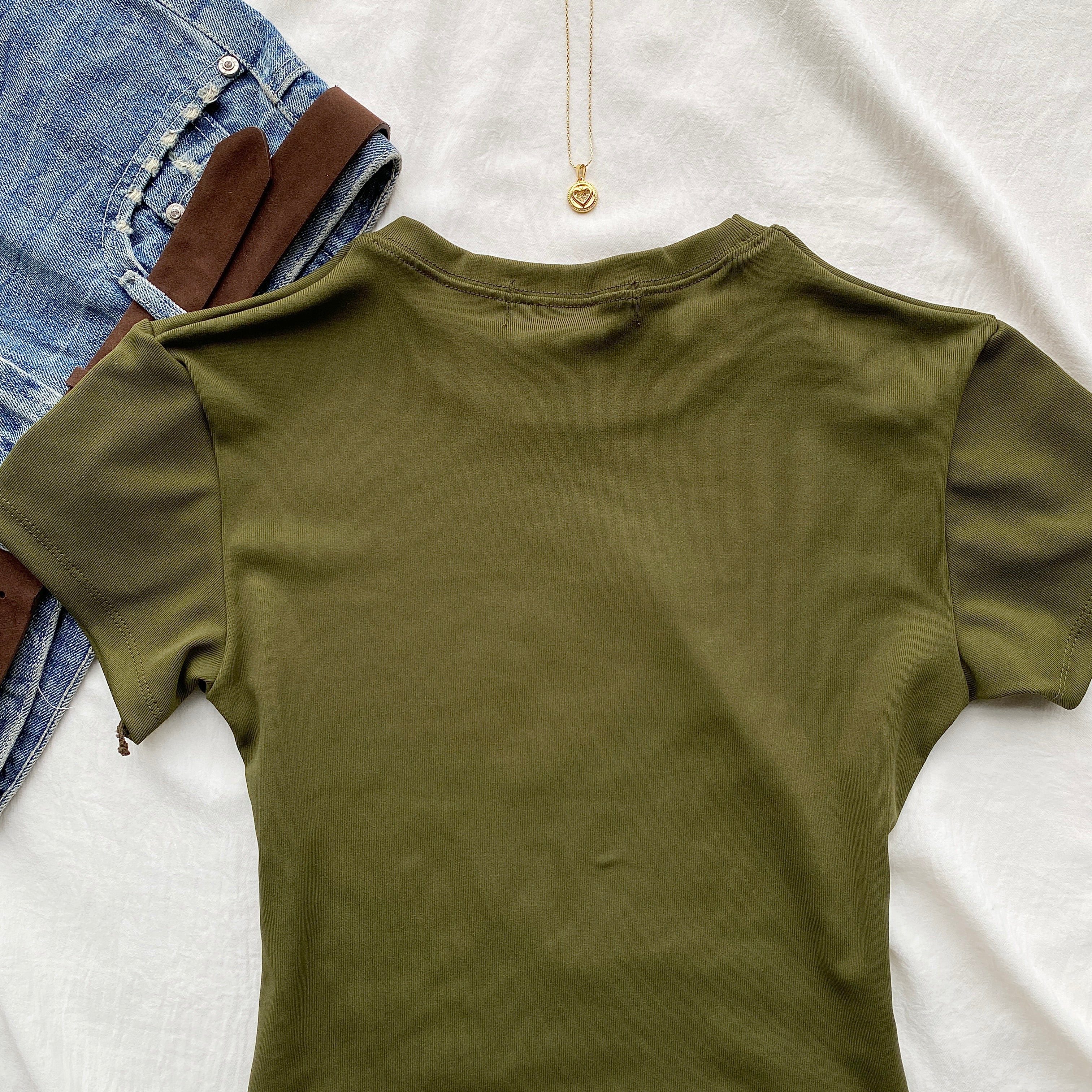 ICE CREAM BABY TEE (Bust : 30-34, Upper Waist : 24-28)