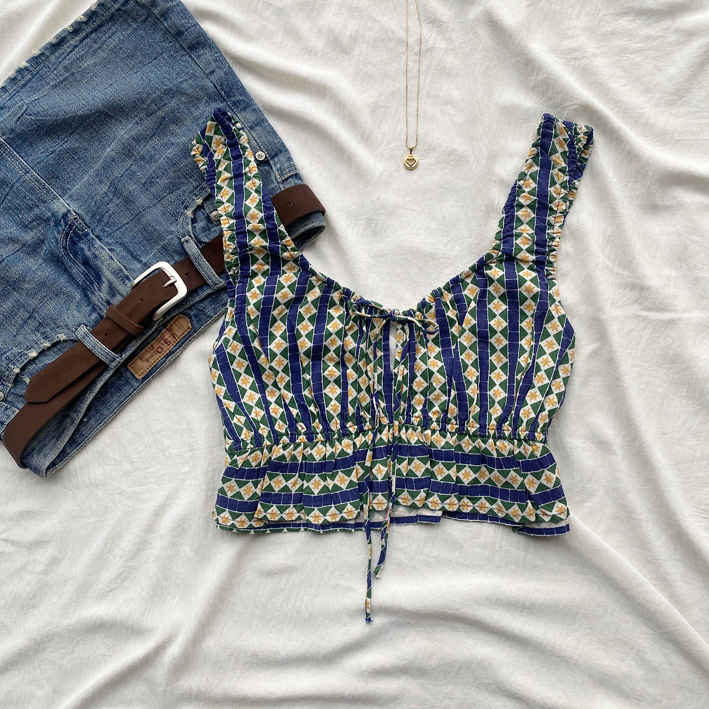 BLUE CROP TOP (Bust : 34-36, Upper Waist : 28-34)