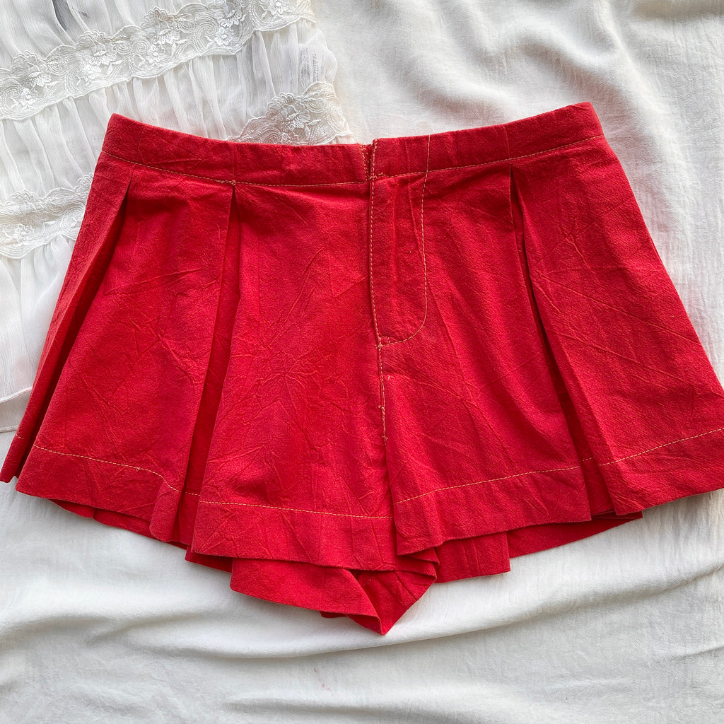 RED MINI TROUSER SHORTS (Waist : 30-34)