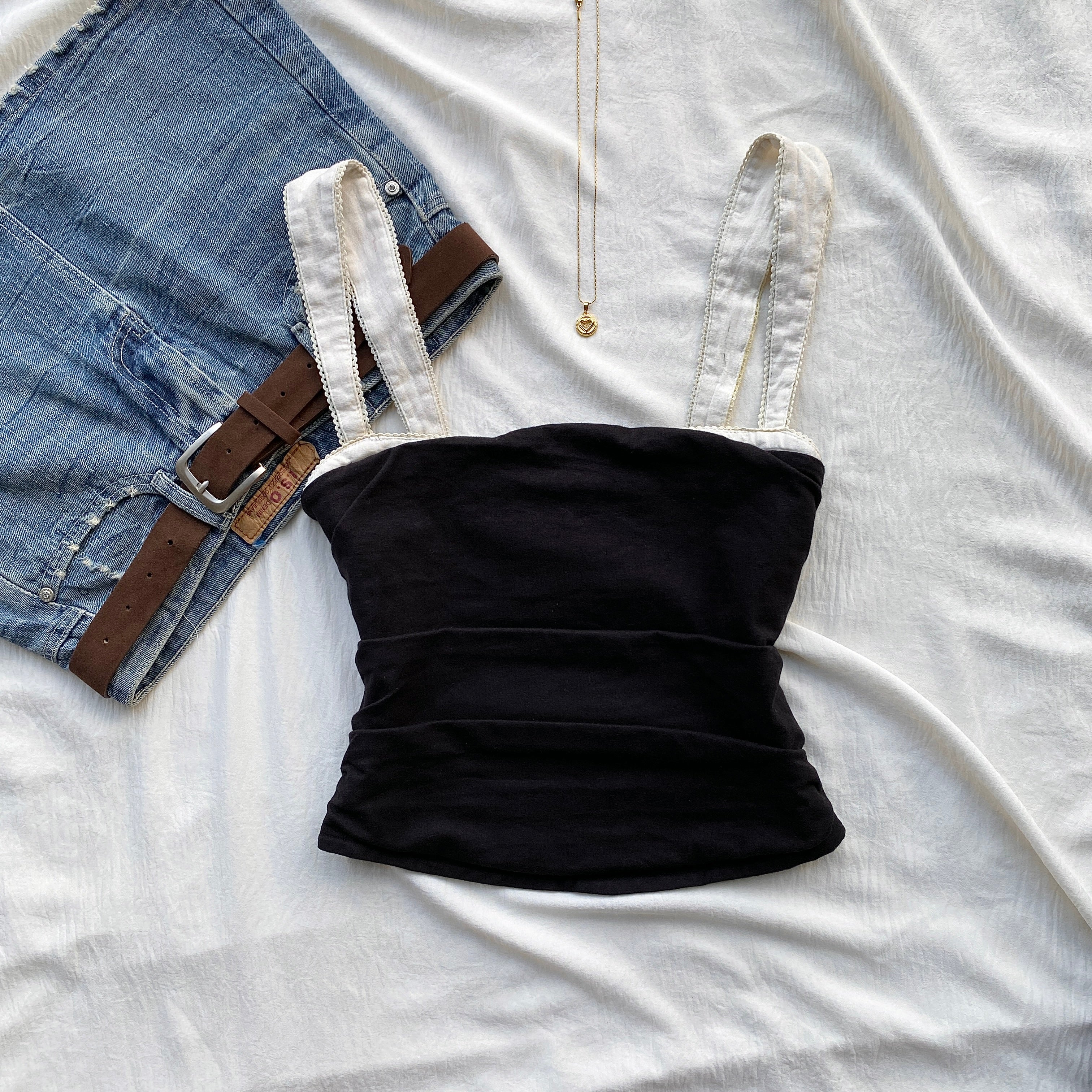 BLACK AND WHITE TOP FROM FREE PEOPLE (Bust : 30-34, Upper Waist : 26-28)