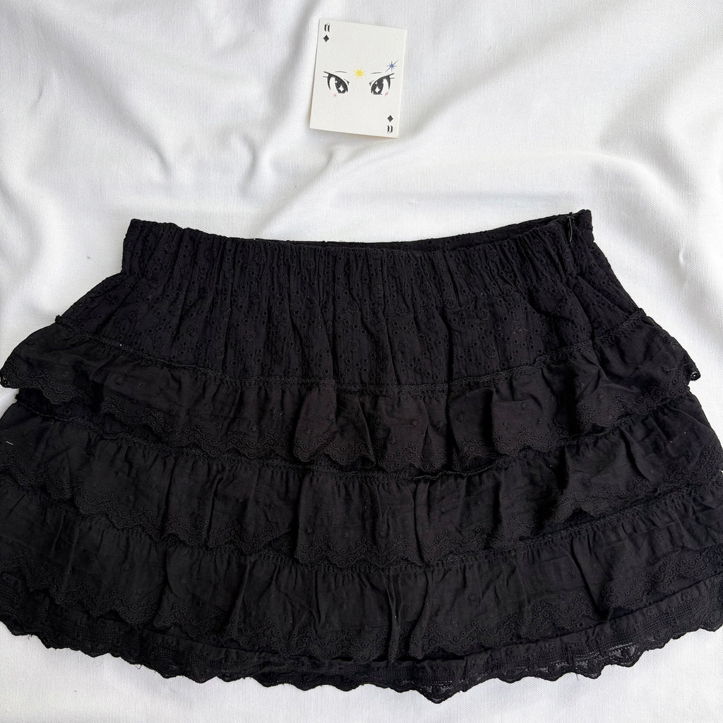 BLACK EYELET SKIRT (Waist : 24-28)