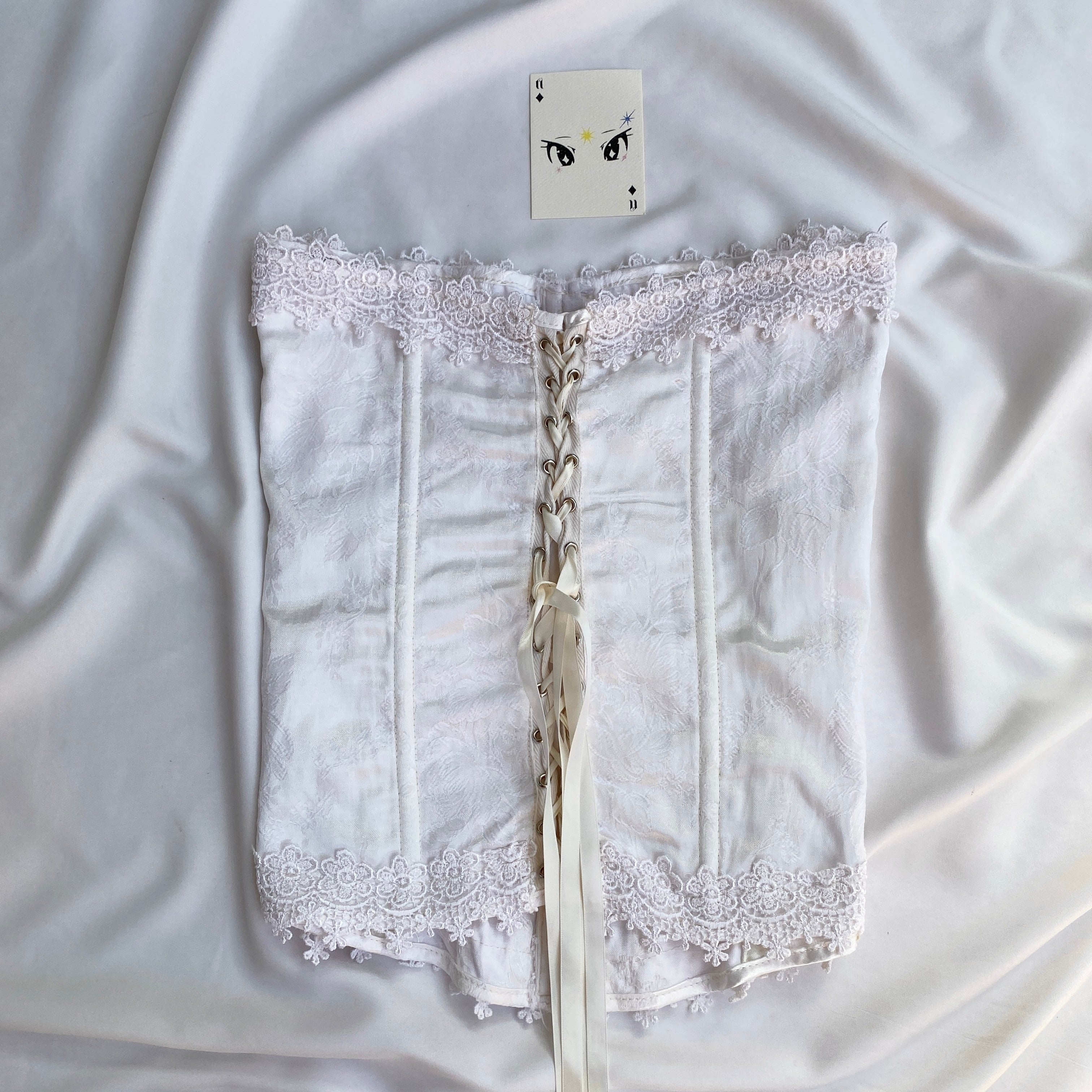 WHITE CORSET (Bust : 34-38, Upper Waist : 32-36)