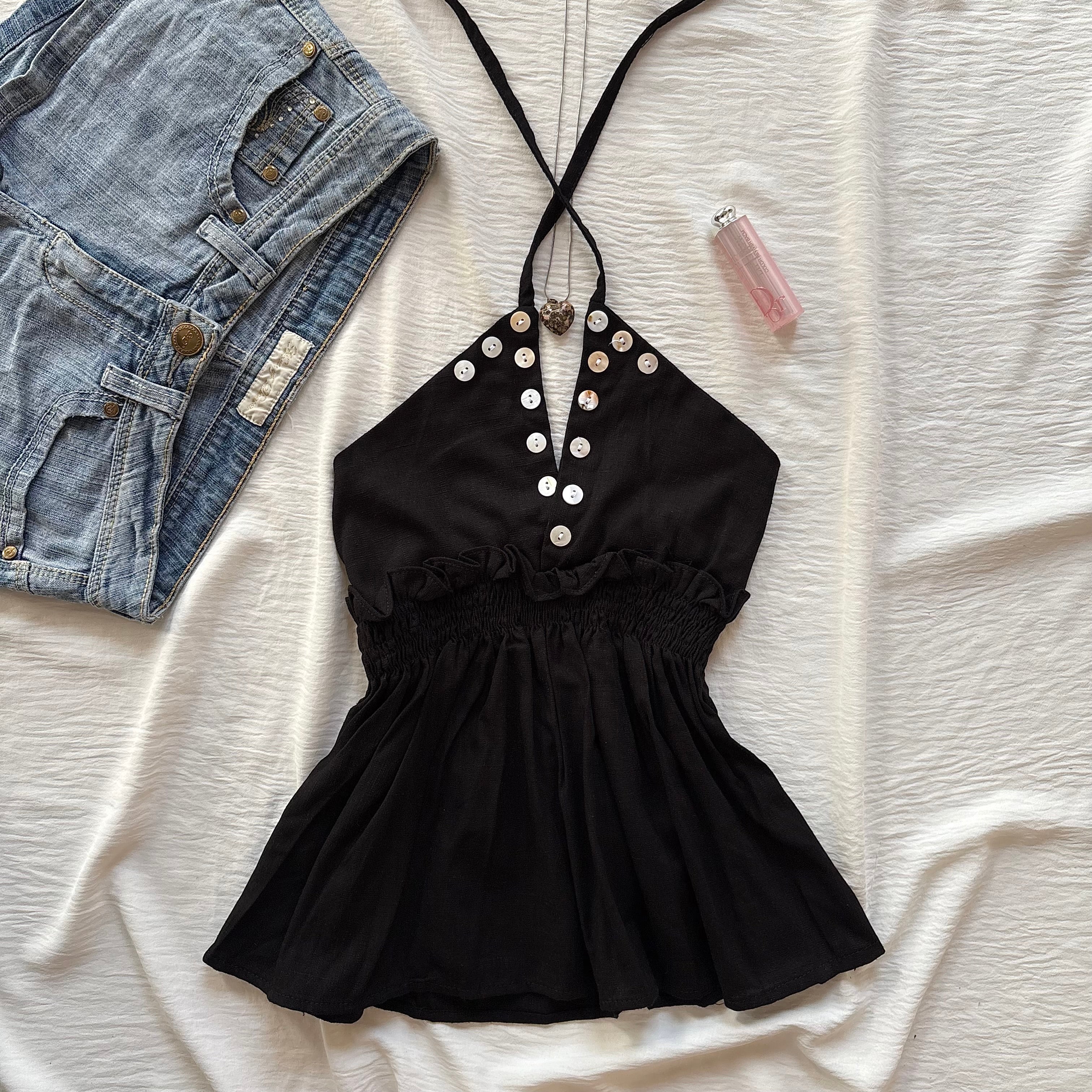 BUTTON TOP IN BLACK (Bust : 28-34, Upper Waist : 24-28)