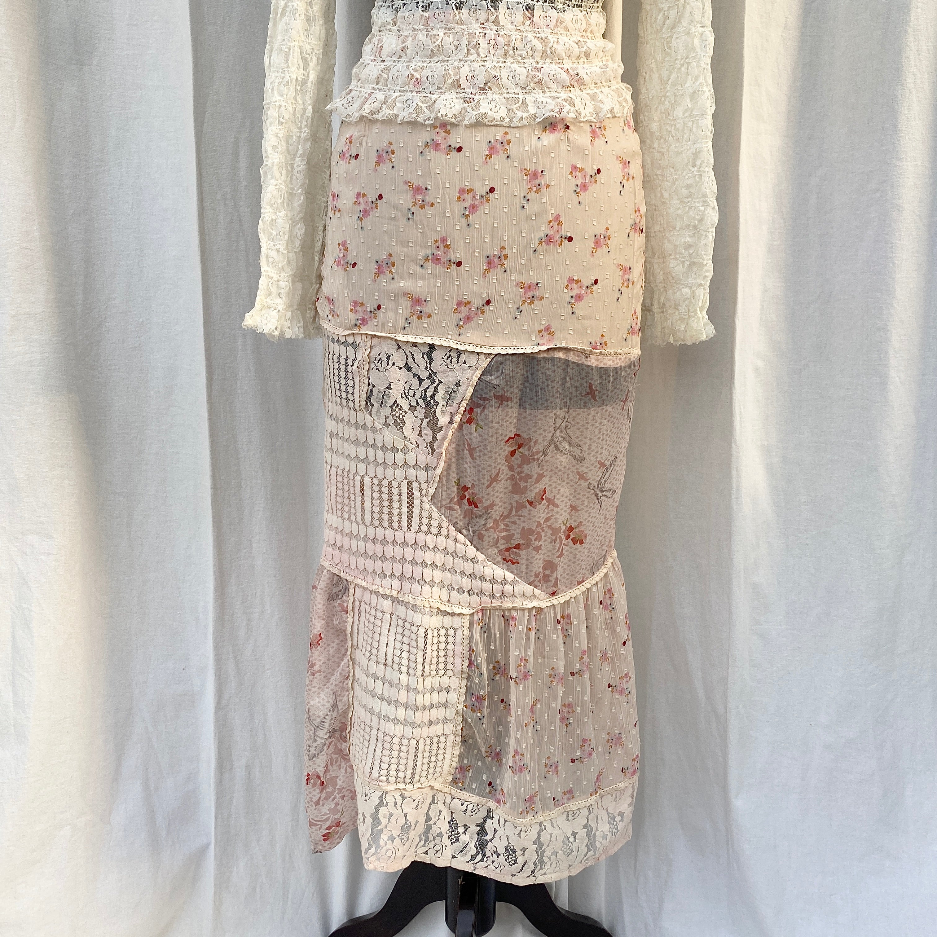 FLORAL SKIRT FROM FREE PEOPLE (Sizes available)