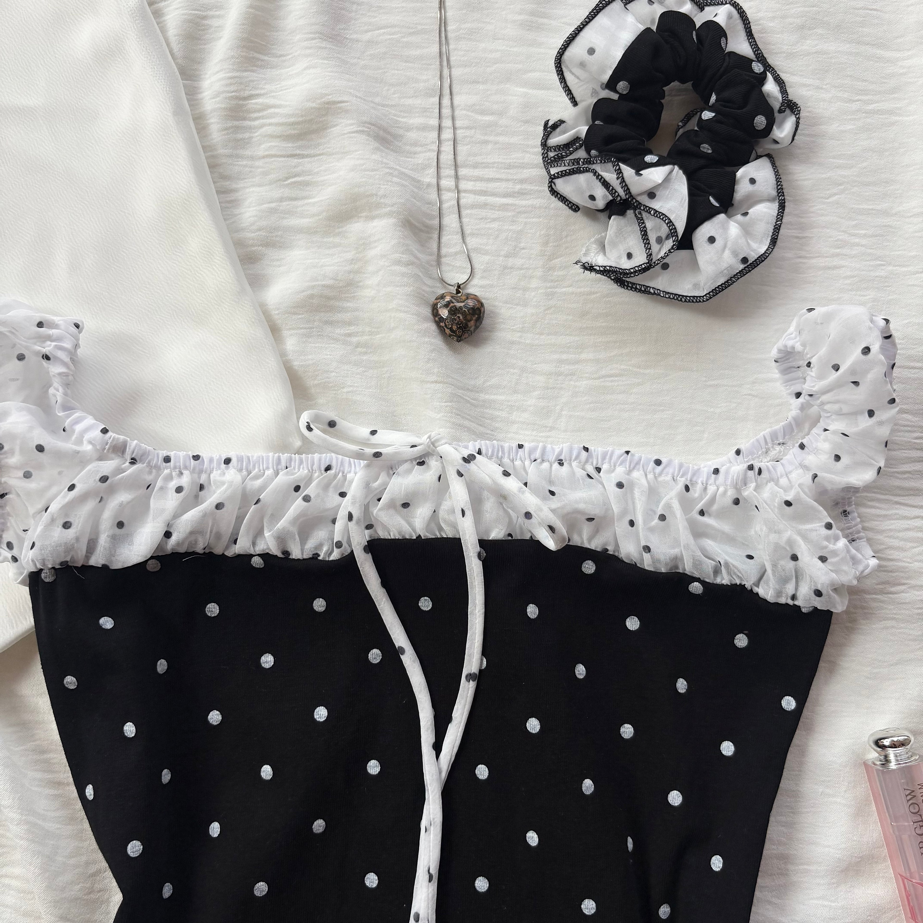 BLACK POLKA DOT TOP (Bust : 28-34, Upper Waist : 24-28)