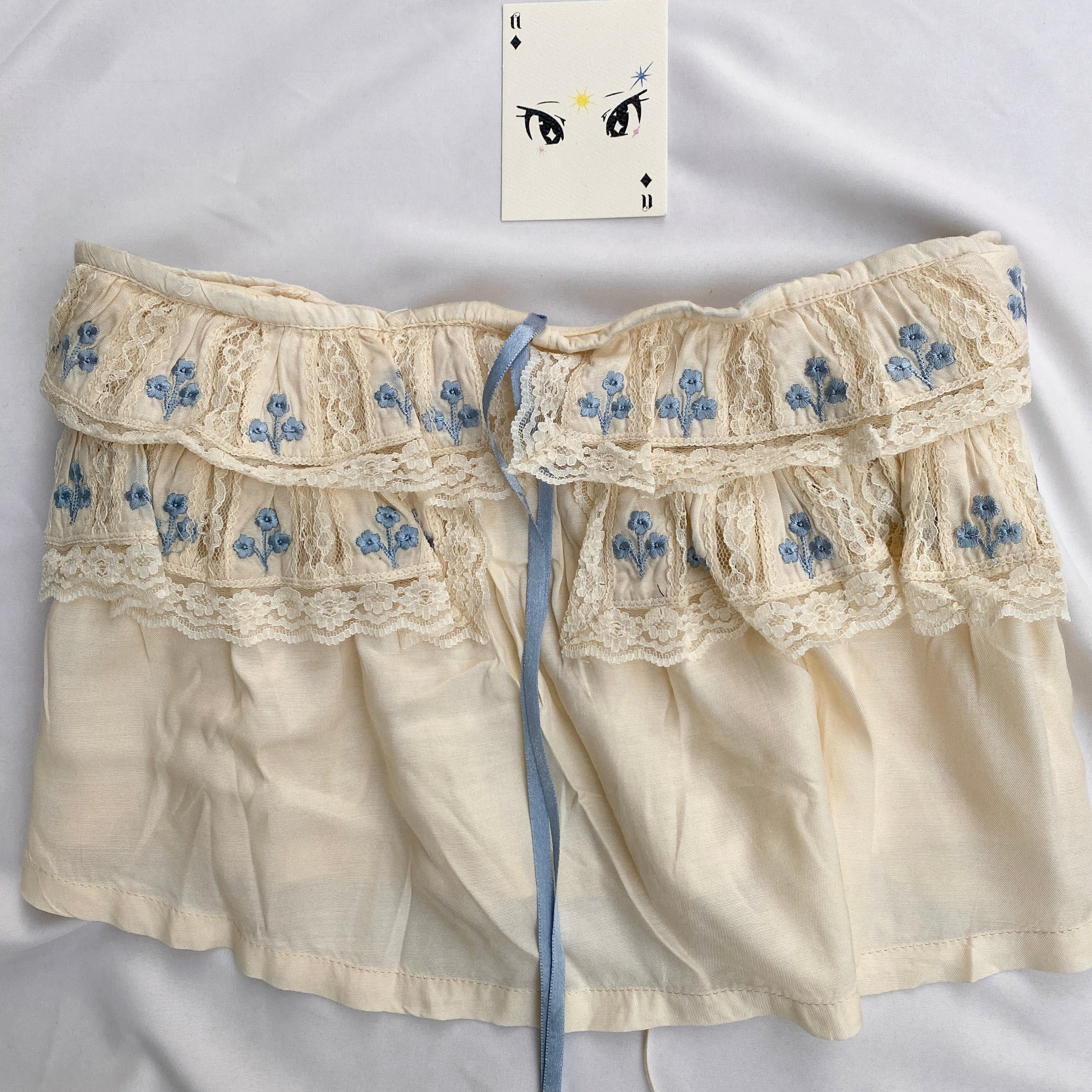 WHITE FRILLY TOP FROM FREE PEOPLE (Bust : 34-36, Upper Waist : 28-30)