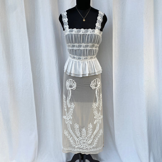 BEIGE EMBROIDERED MAXI SKIRT FROM ANTHROPOLOGY (Waist : 24-28)