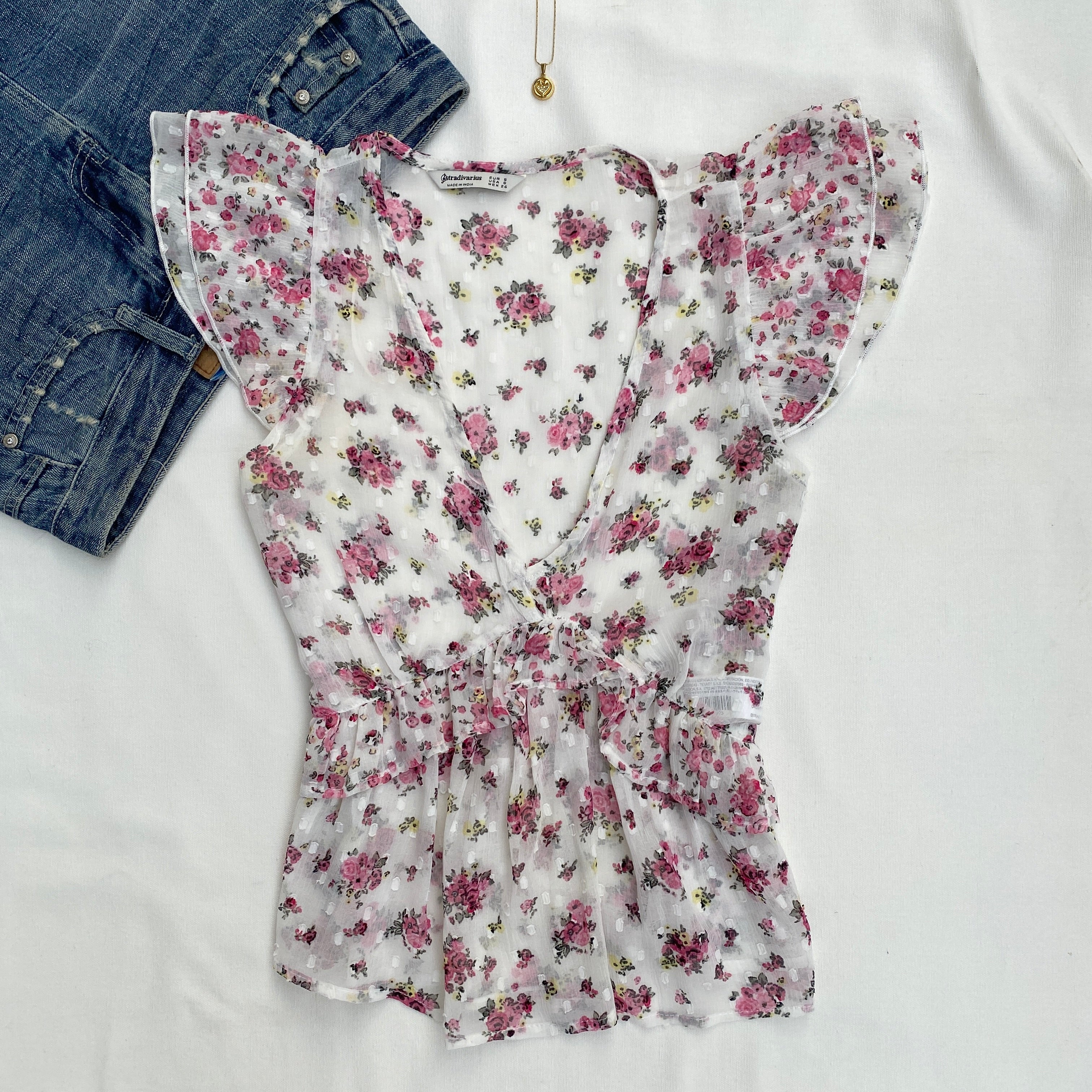 FLORAL TOP FROM STRADIVARIUS (Bust : 32-34, Upper Waist : 26-28)