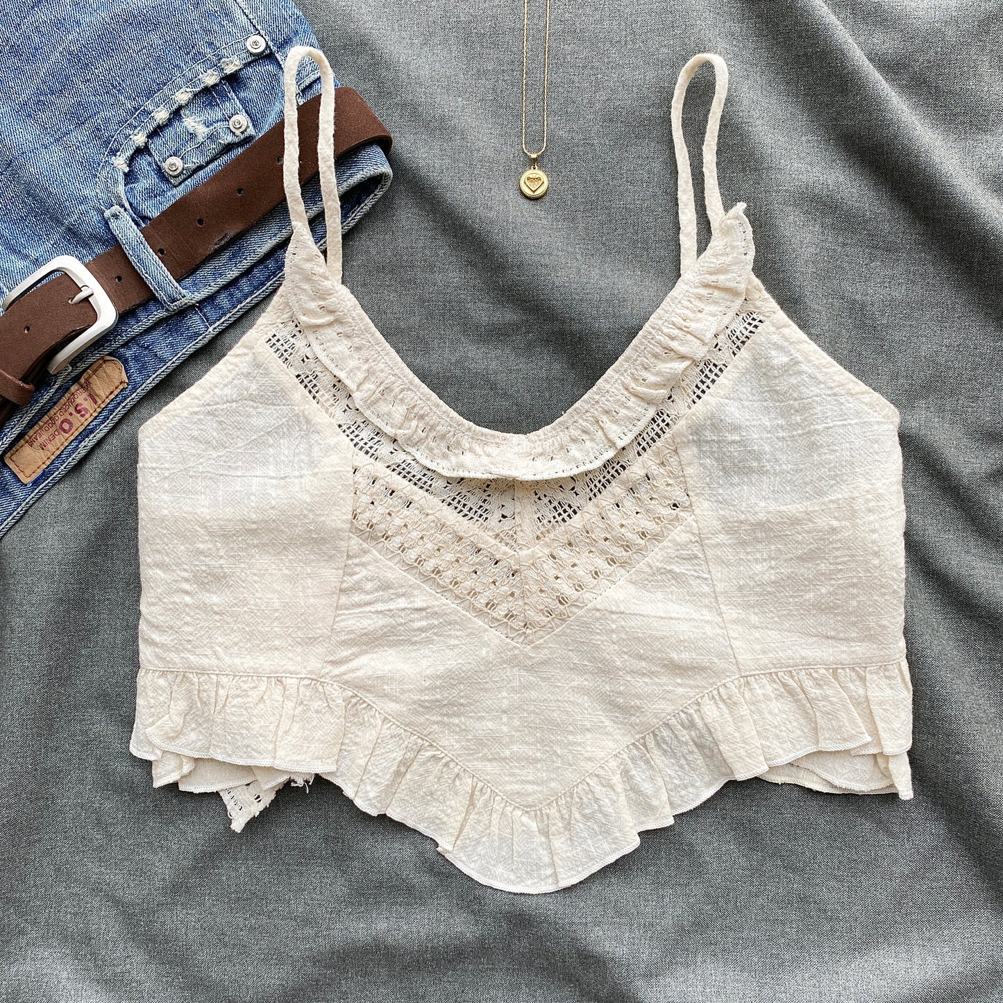 WHITE TOP (Bust : 36-38)