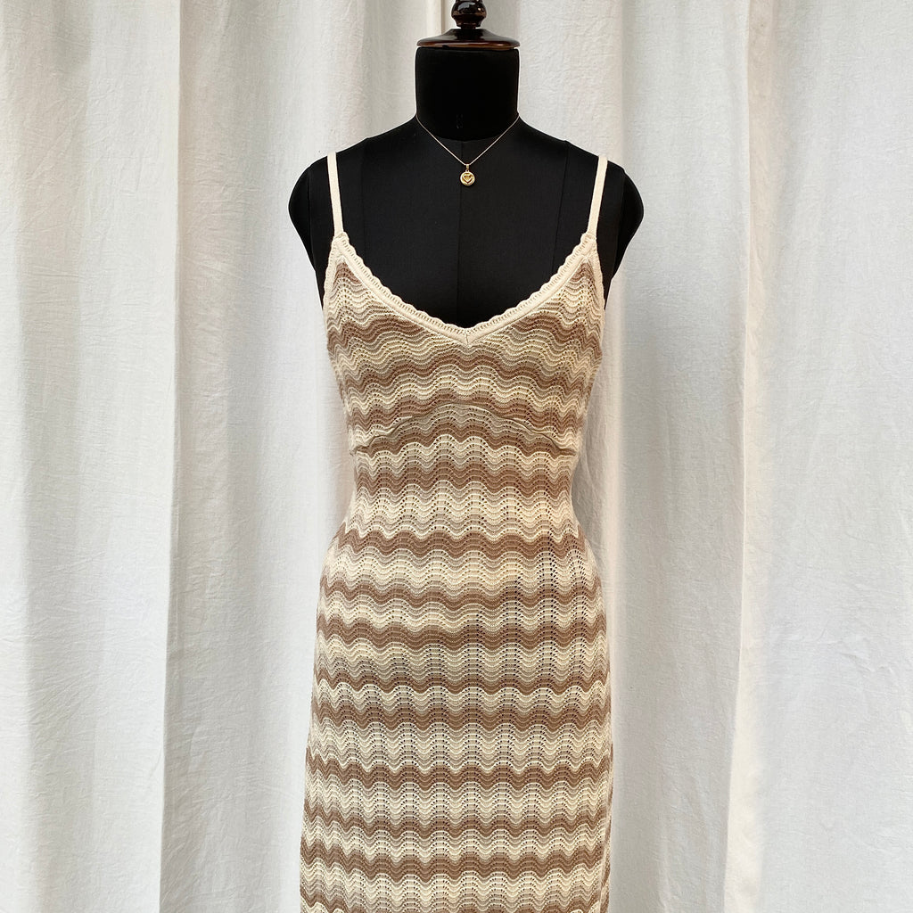 BROWN CROCHET DRESS FROM HOLLISTER (Bust : 34-36, Upper Waist : 28-34)