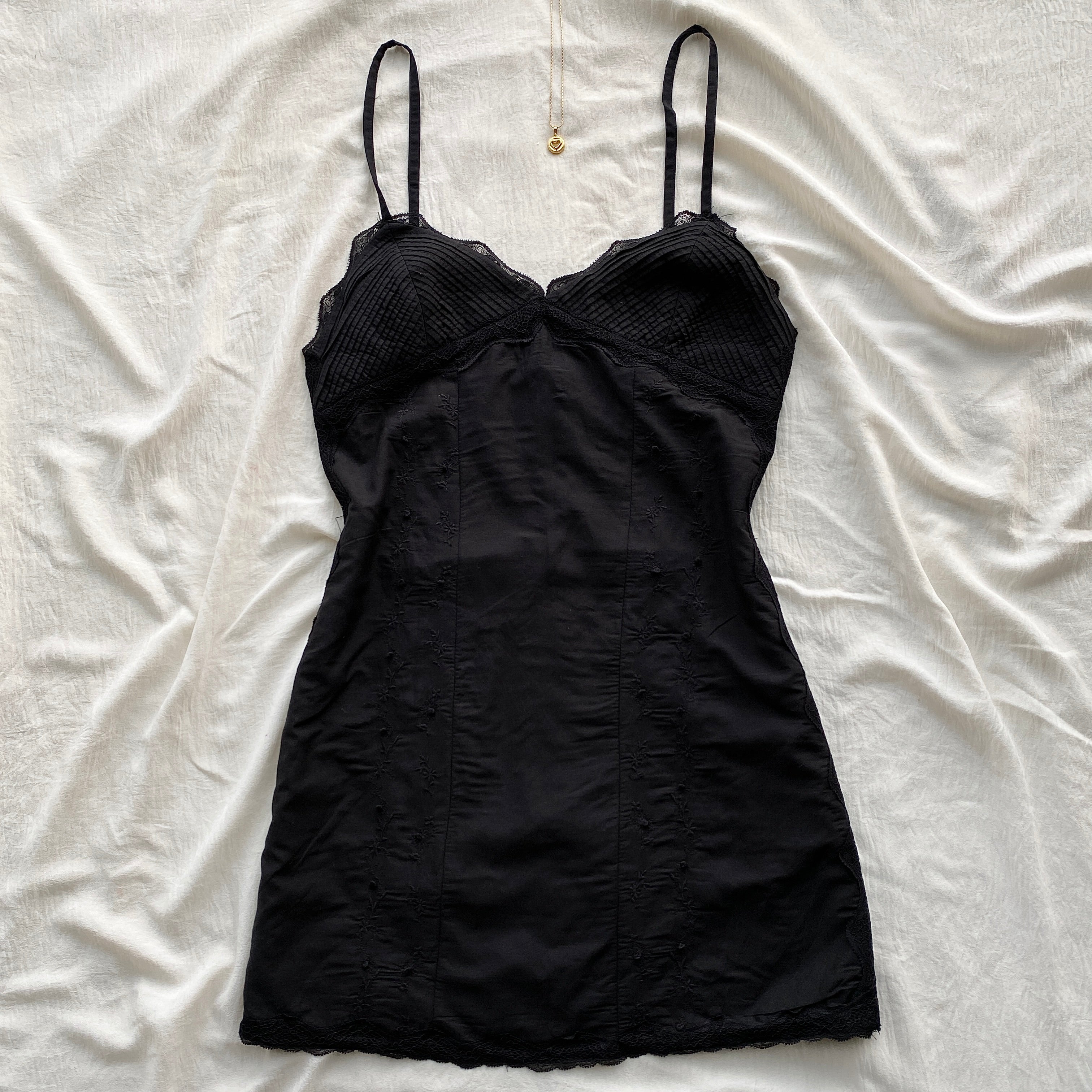 BLACK LACE DRESS FROM ZARA (Bust : 32-34, Upper Waist : 28-32)