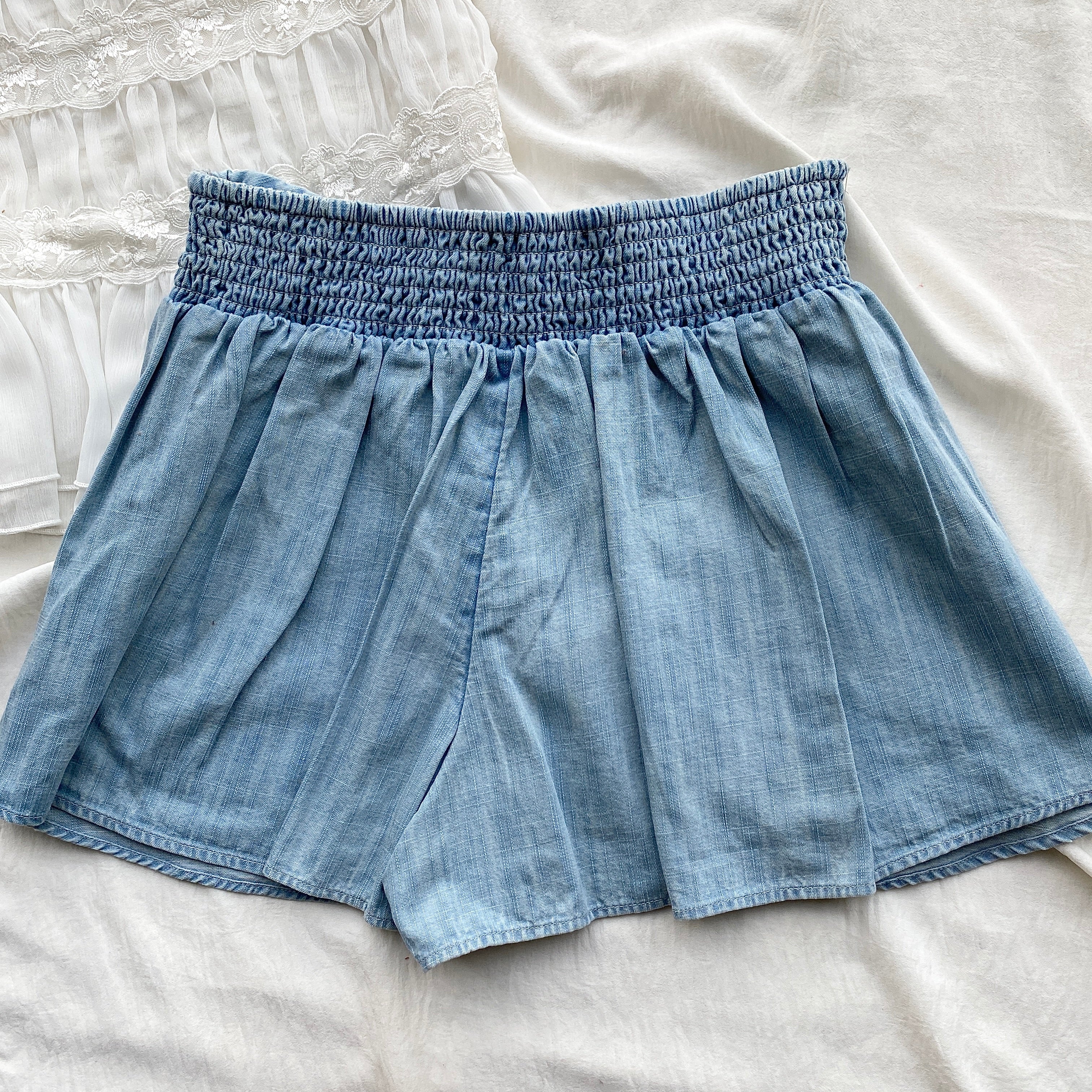 DENIM SKORT FROM FREE PEOPLE (Waist : 24-28)